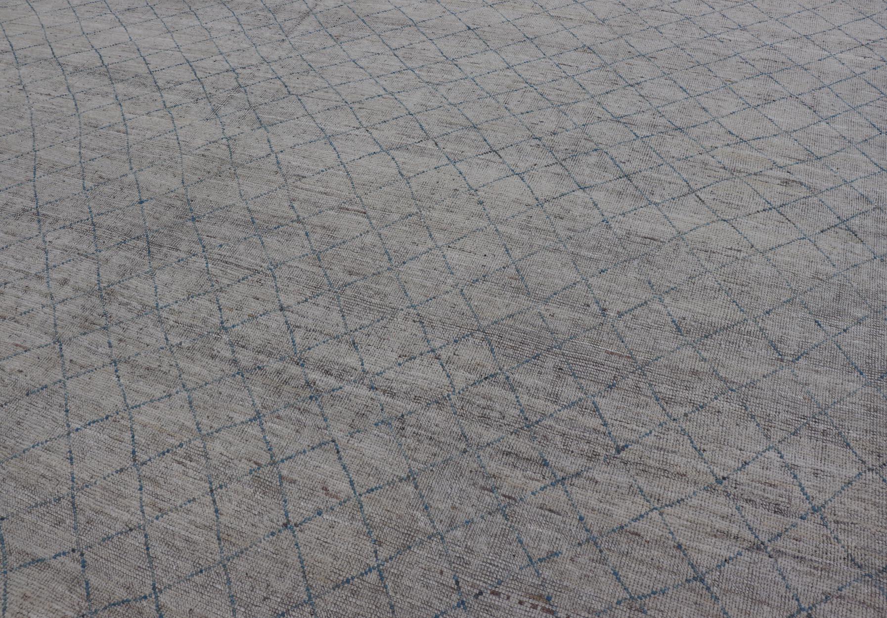 Moderne Tapis moderne noué à la main en laine avec motif de diamants sur toute sa surface en bleu en vente