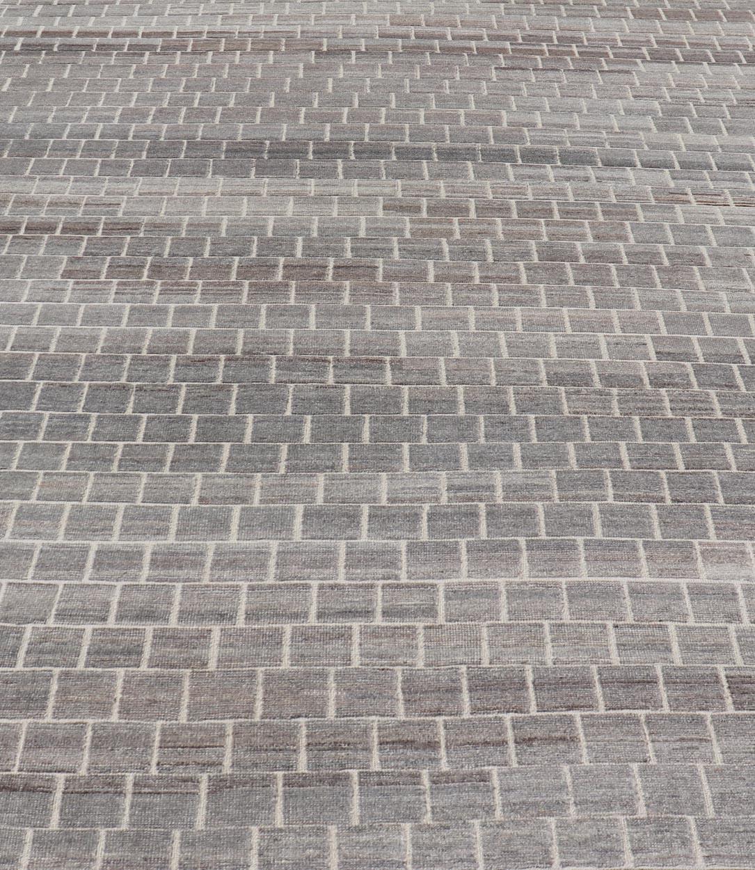 Moderner Teppich von Keivan Woven Arts in Wolle mit geometrischem Ziegeldesign im Angebot 4