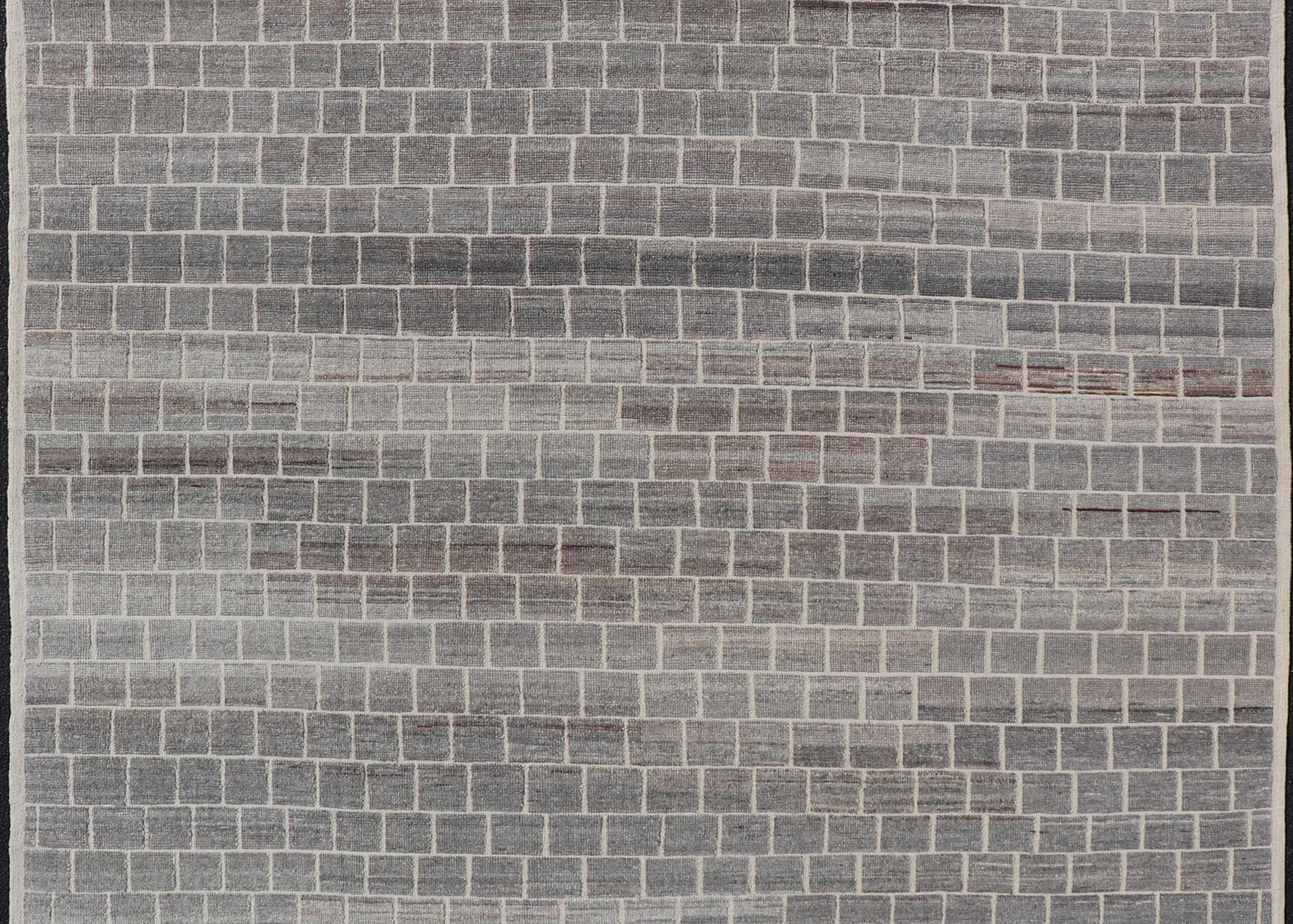 Moderner Teppich von Keivan Woven Arts in Wolle mit geometrischem Ziegeldesign im Angebot 2