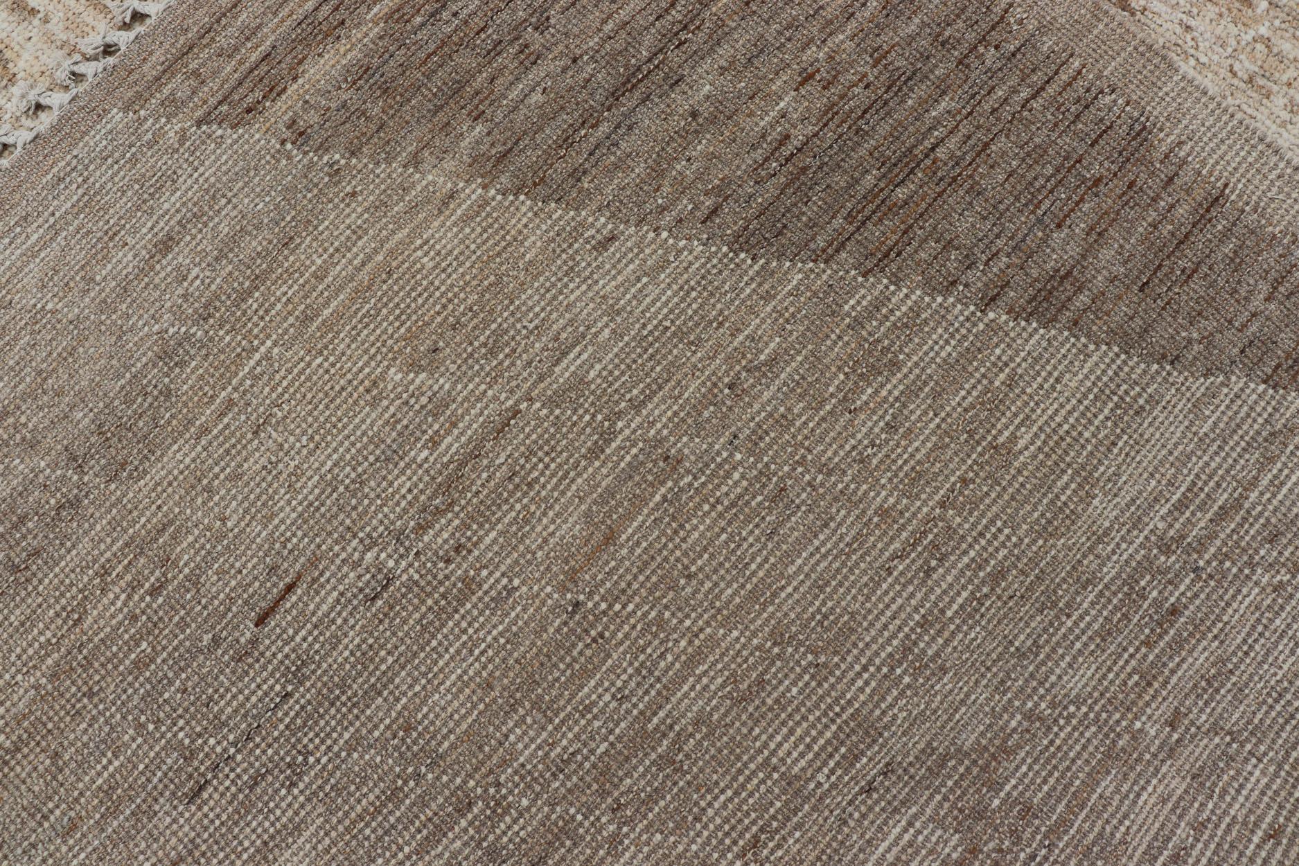 Moderner handgeknüpfter Teppich aus Wolle mit modernem Design von Keivan Woven Arts  im Angebot 9