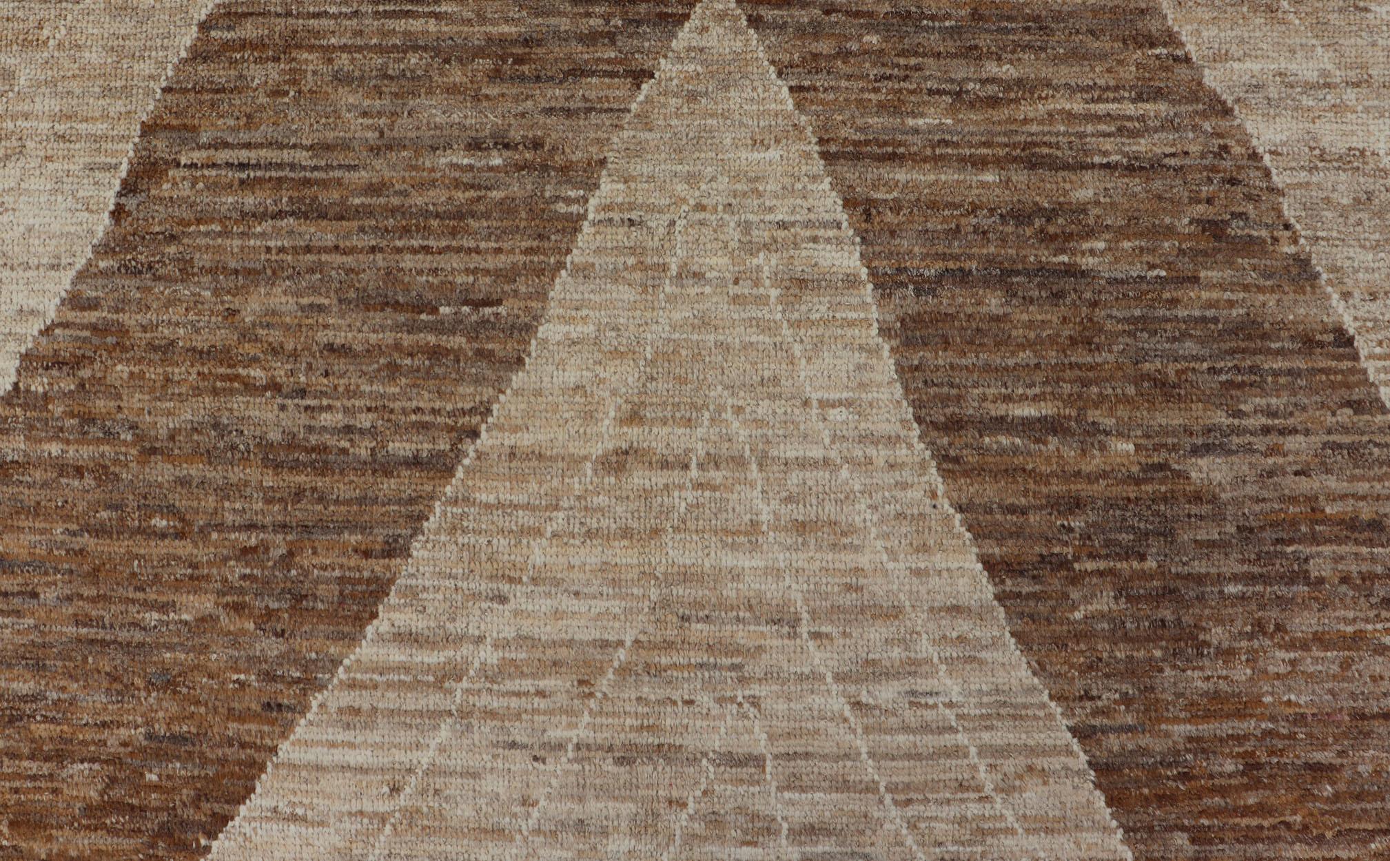 Moderner handgeknüpfter Teppich aus Wolle mit modernem Design von Keivan Woven Arts  im Angebot 2