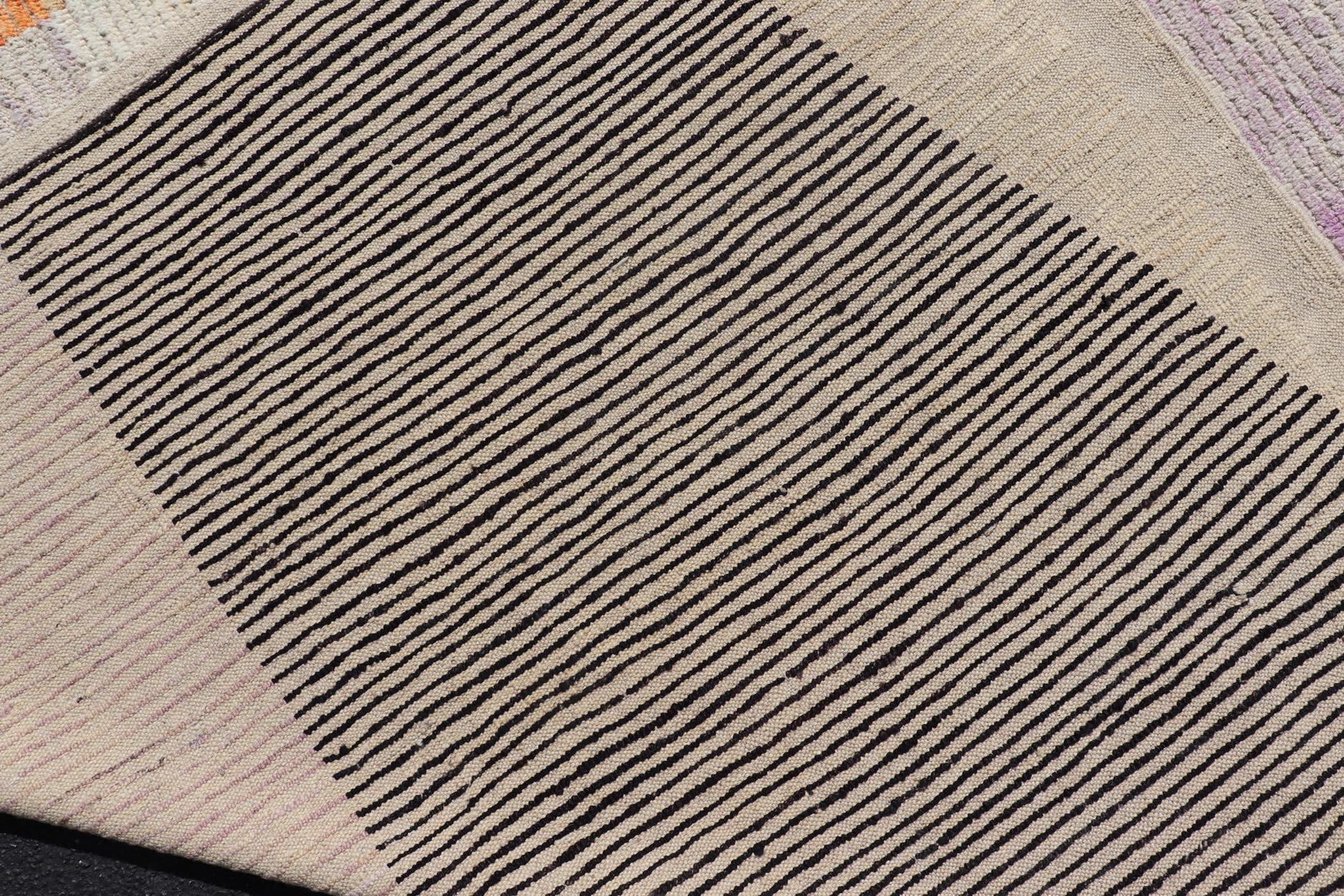The Moderns Rugs noué à la main en laine avec un design abstrait Sub-Geometric en Multicolor en vente 7
