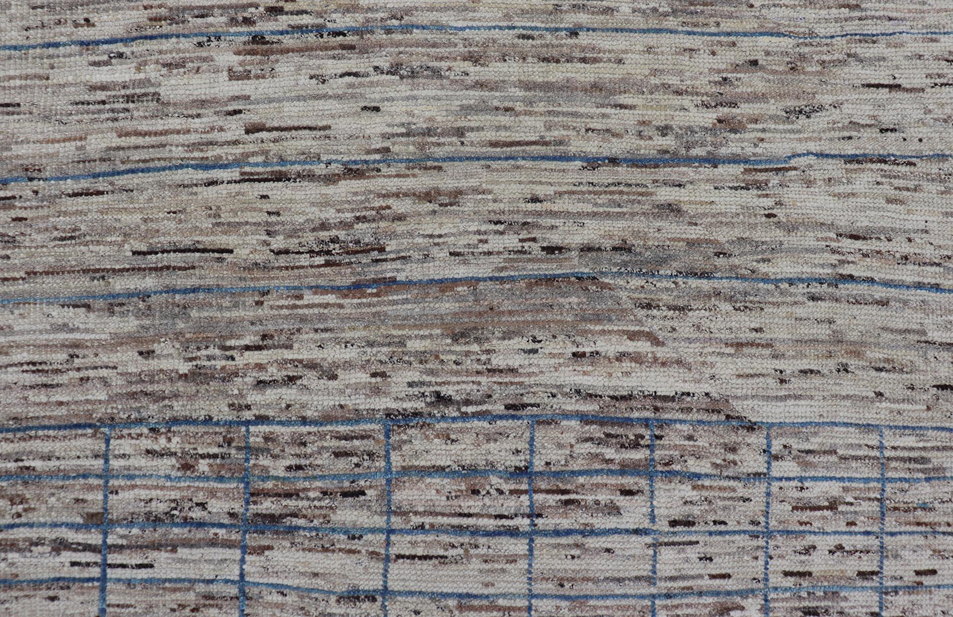 Moderner handgeknüpfter Teppich aus Wolle mit subgeometrischem Design in Blau und Creme  im Angebot 5