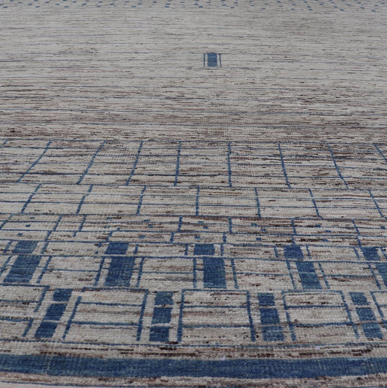 Moderner handgeknüpfter Teppich aus Wolle mit subgeometrischem Design in Blau und Creme  (Afghanisch) im Angebot