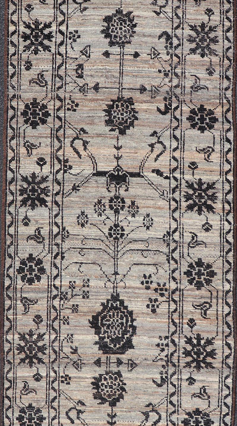 Contemporary Modern Hand-Knotted Rug in Wool with Sub-Geometric Oushak Design in Earthy Tones For Sale