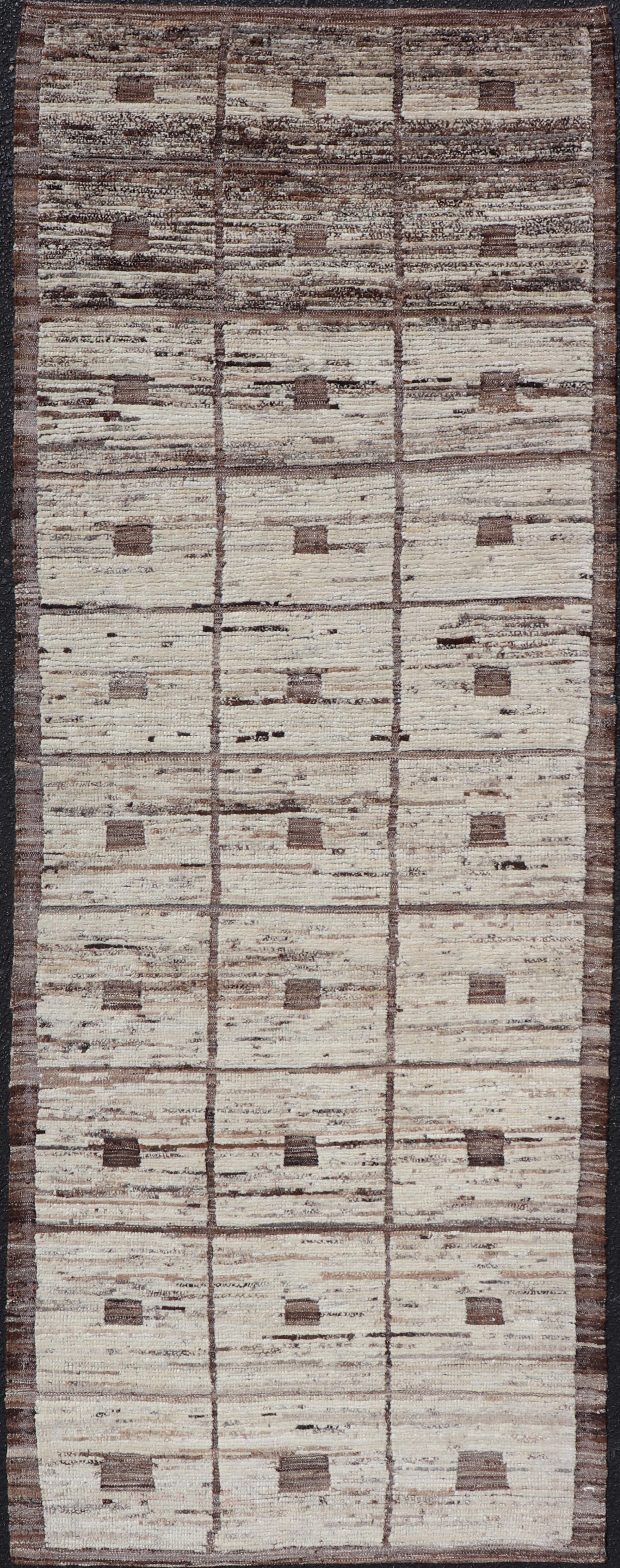 Modern Hand-Knotted Runner in Wool with Box Design in Brown and Neutral Tones In Excellent Condition For Sale In Atlanta, GA