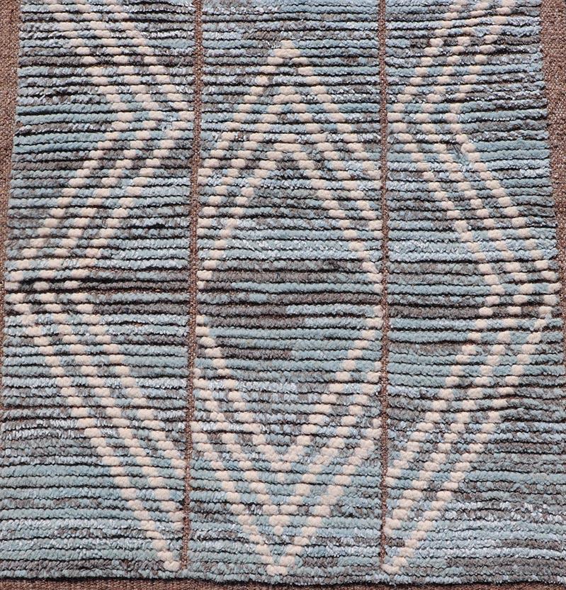 Modern Hand-Knotted Runner in Wool with Diamond Design With Teal, Ivory Tones In New Condition In Atlanta, GA
