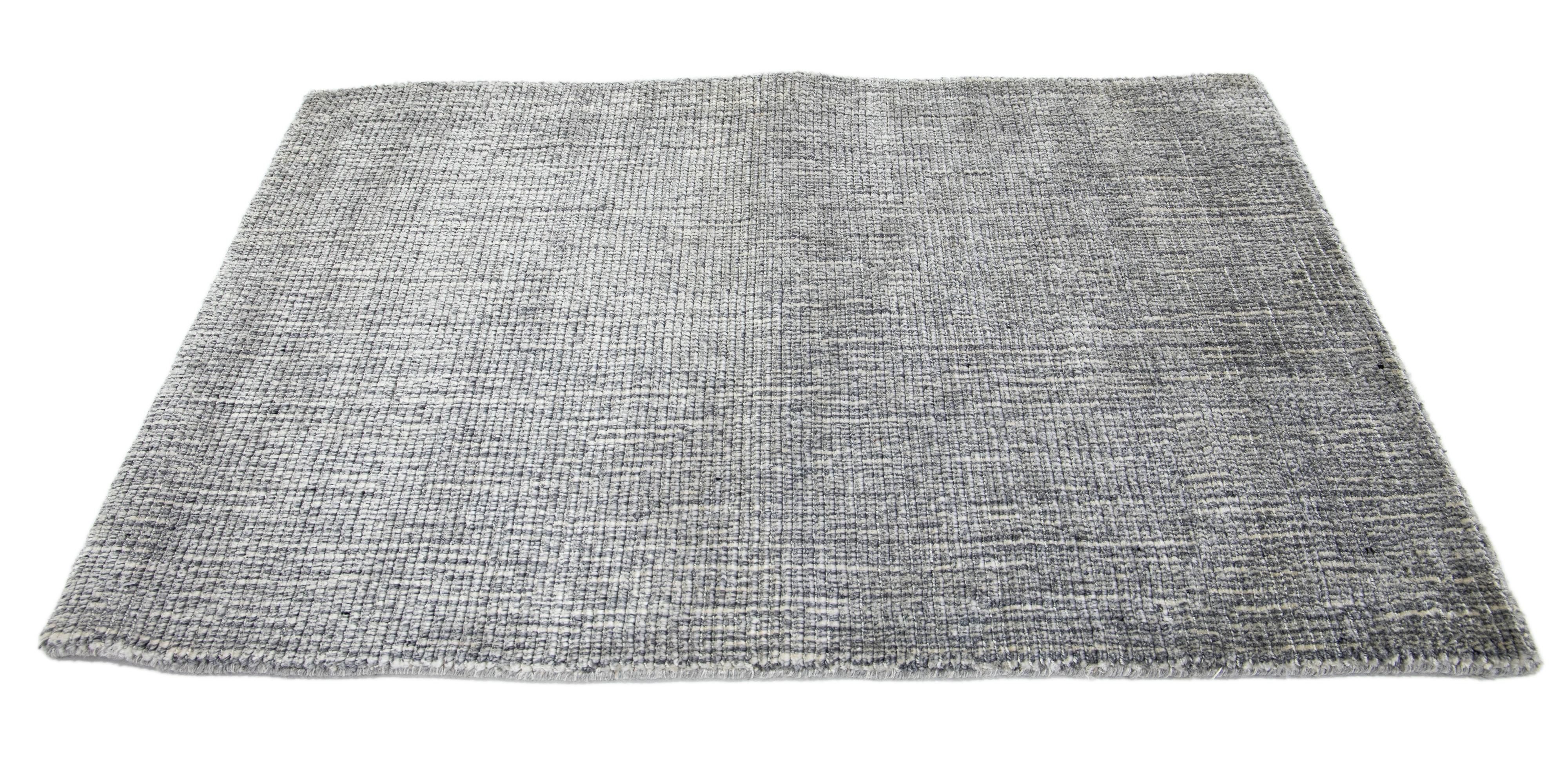 Apadana's Moderner Teppich aus Wolle und Viskose. Kundenspezifische Größen und Farben auf Bestellung. 

MATERIAL: Wolle/Viskose
Techniken: Hand-Loom
Stil: Modern
Vorlaufzeit: Ca. 15-16 Wochen verfügbar 
Farben: Wie abgebildet, andere individuelle