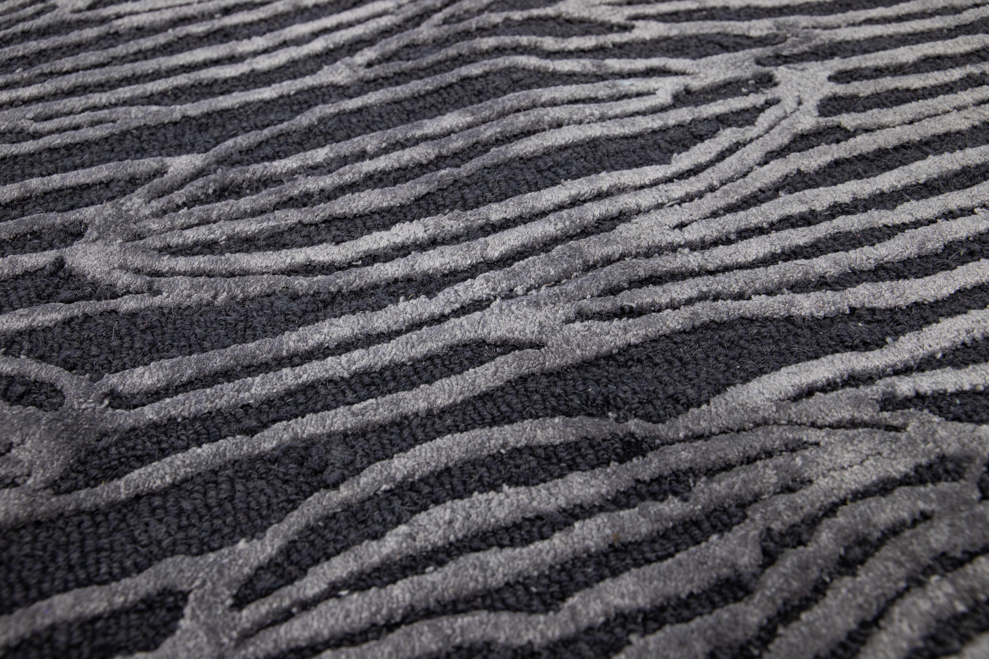 Modern Hand Tufted Charcoal Custom Wool Rug In New Condition For Sale In Norwalk, CT