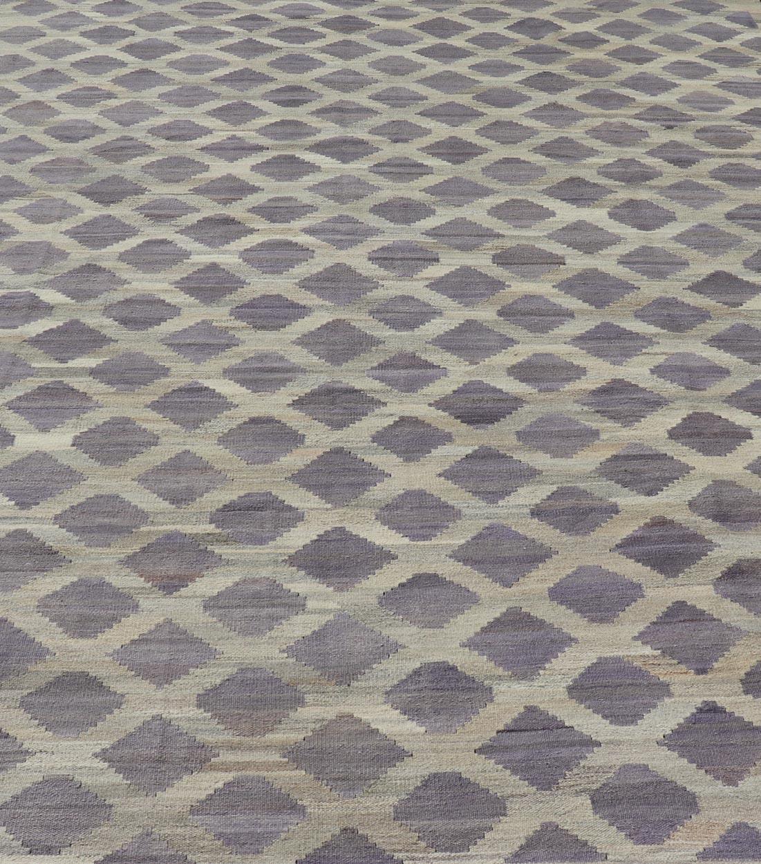 Contemporary Modern Hand-Woven Flatweave Kilim in Wool with All-Over Geometric Diamond Design For Sale