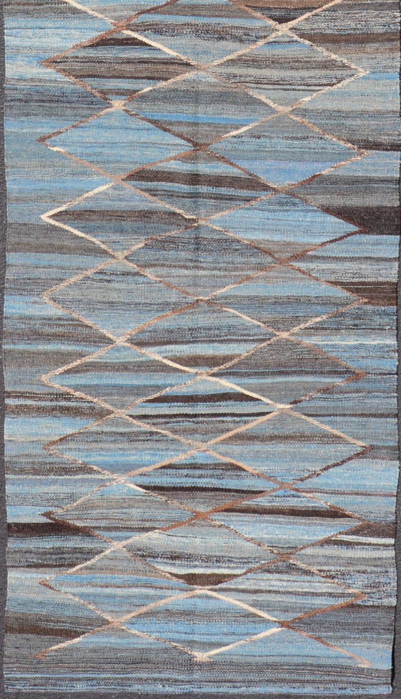 Contemporary Modern Hand-Woven Flatweave Kilim in Wool with Sub-Geometric Diamond Design For Sale