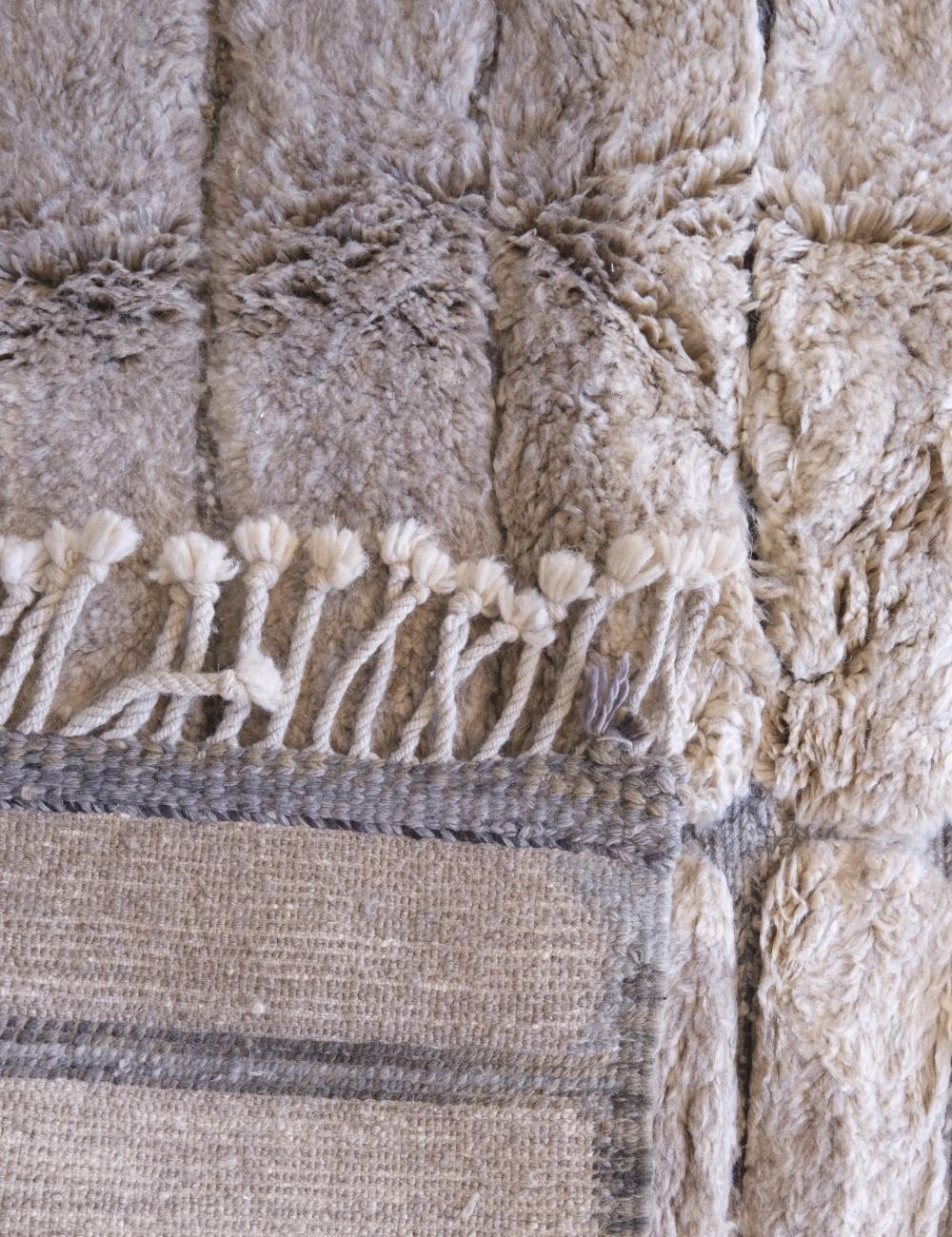Modern Hand Woven Moroccan Neutral Textured Rug in White, Taupe and Cream Wool For Sale 3