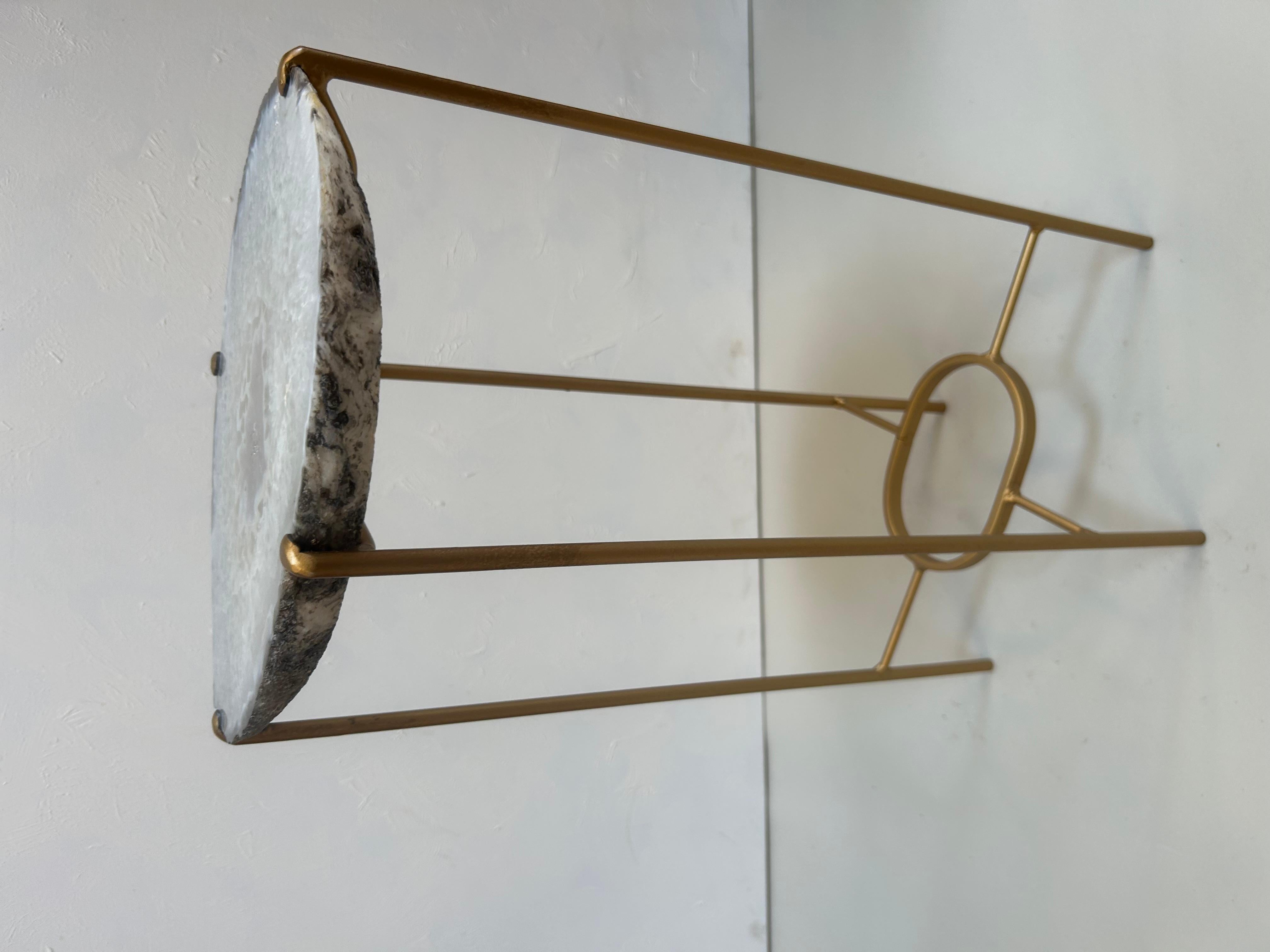 Moderne Table à boire moderne en géode fabriquée à la main en vente