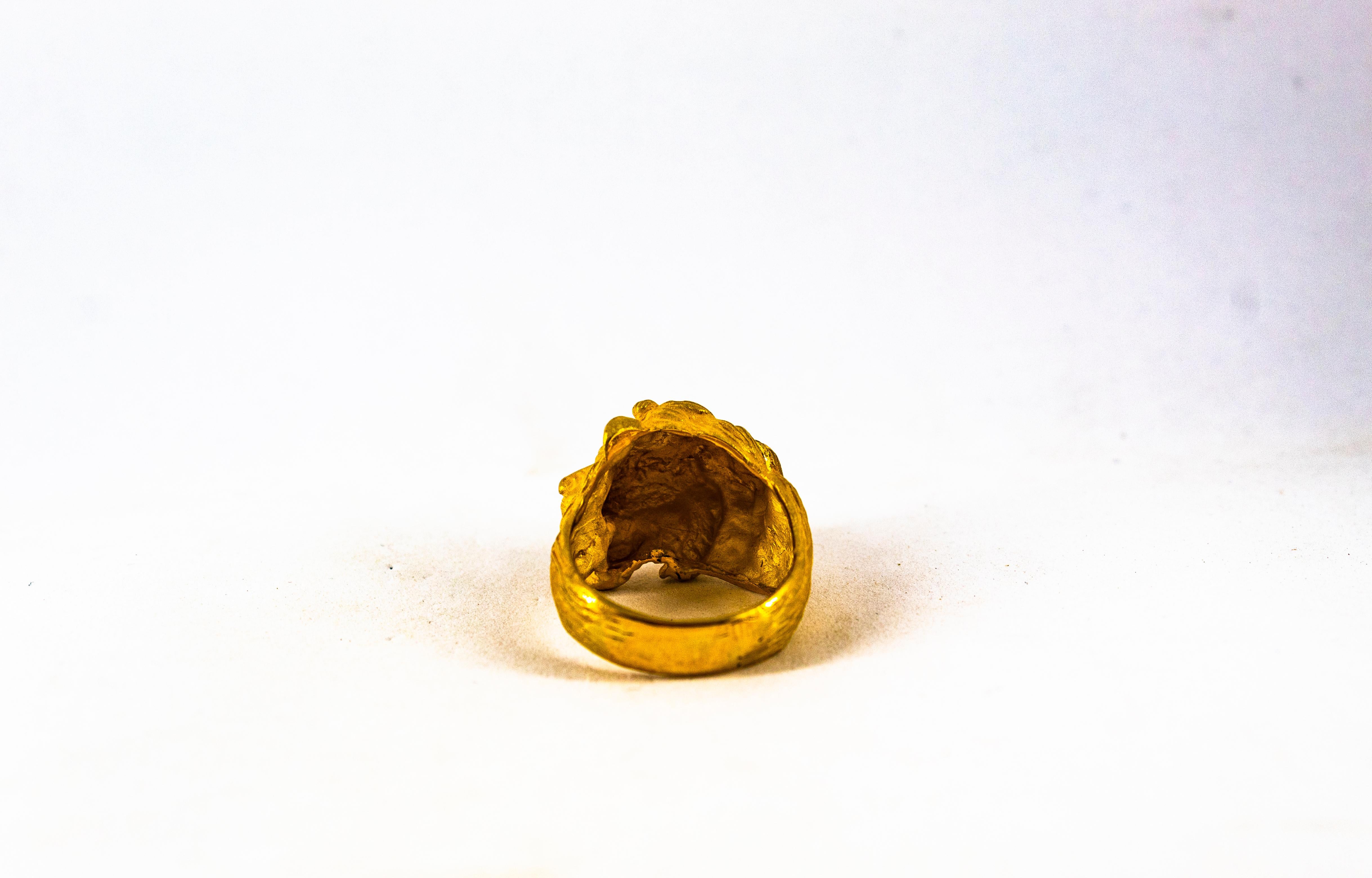 Bague cocktail moderne en or jaune « Lion » fabriquée à la main en vente 9