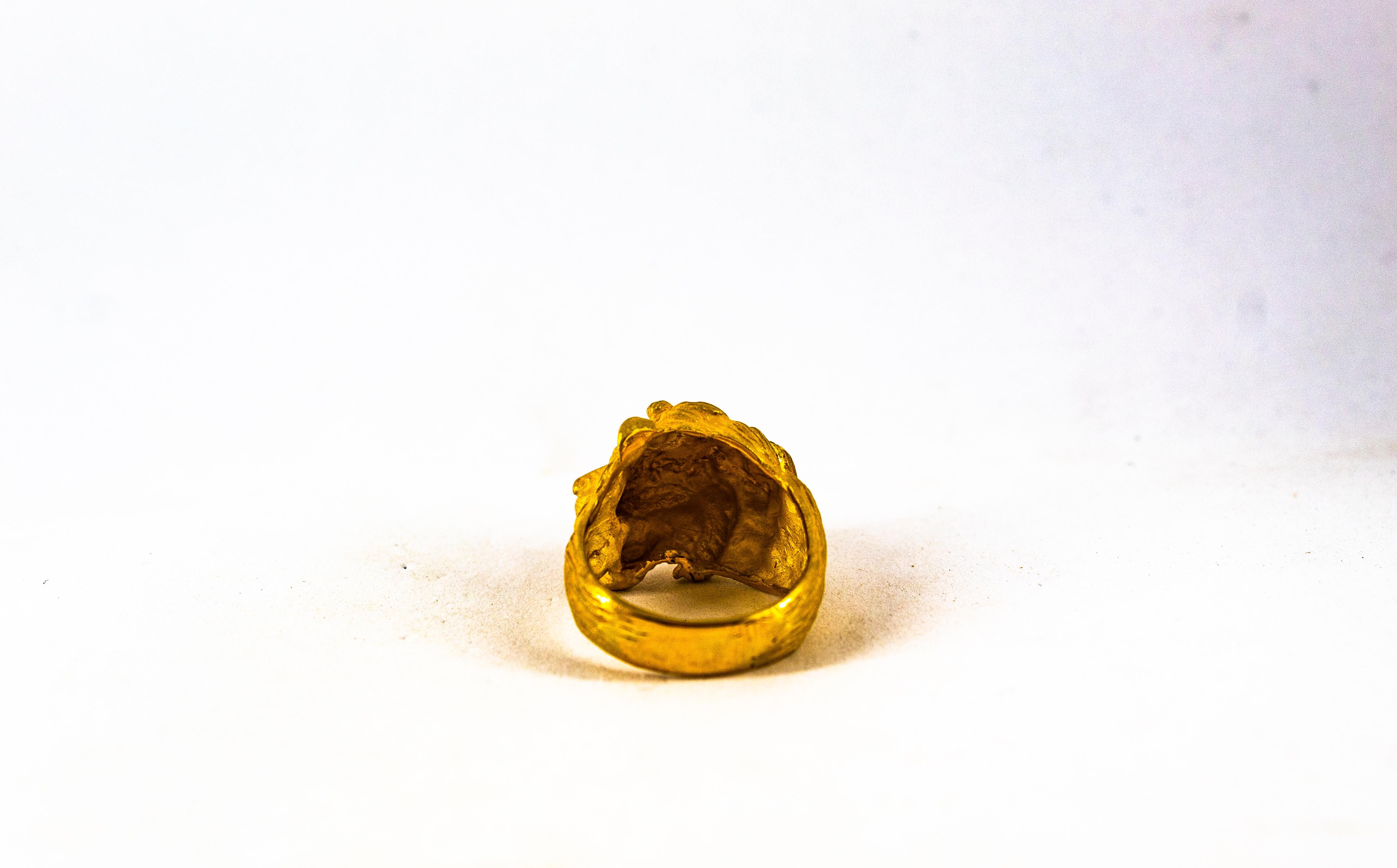 Bague cocktail moderne en or jaune « Lion » fabriquée à la main en vente 10