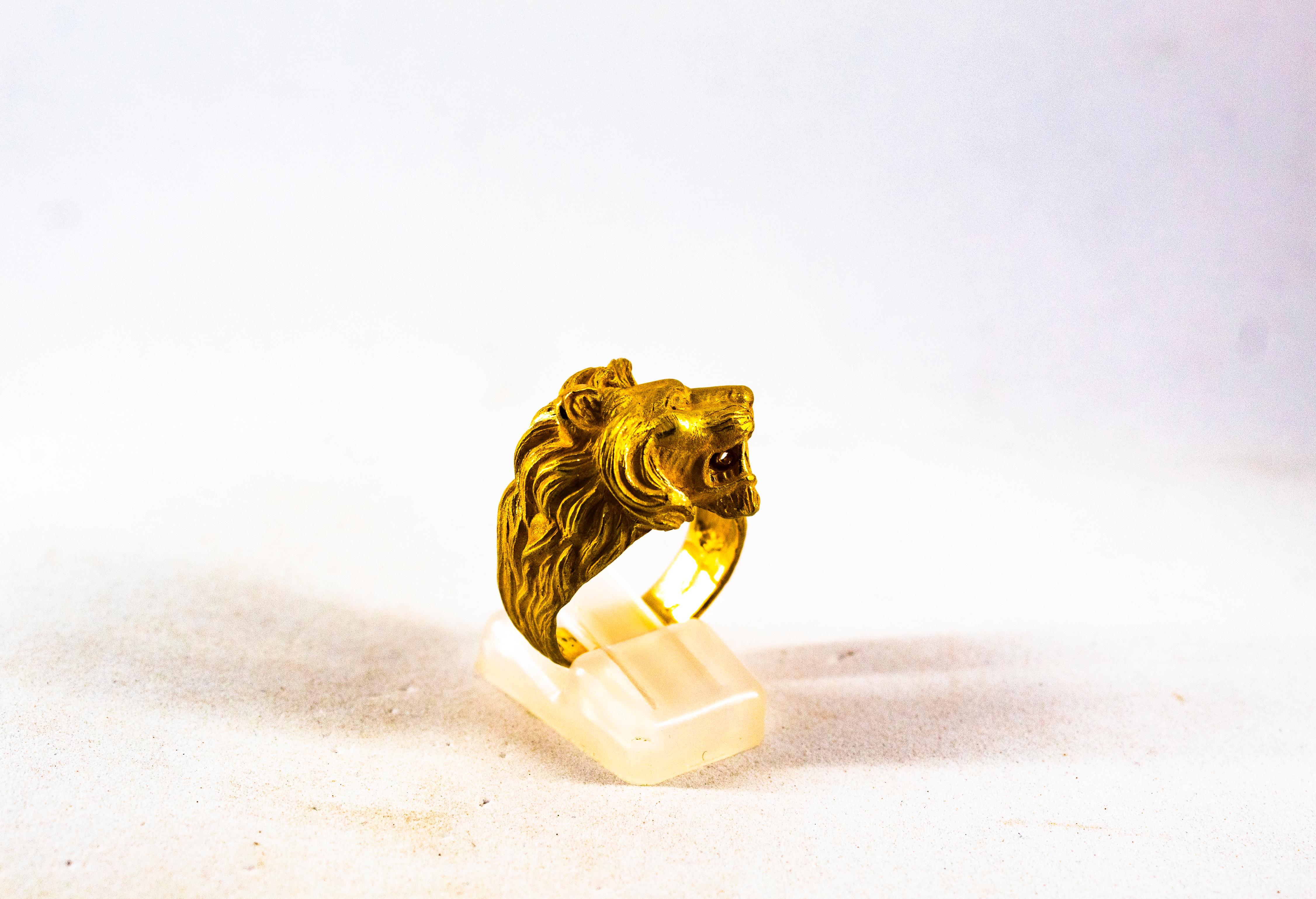 Moderne Bague cocktail moderne en or jaune « Lion » fabriquée à la main en vente