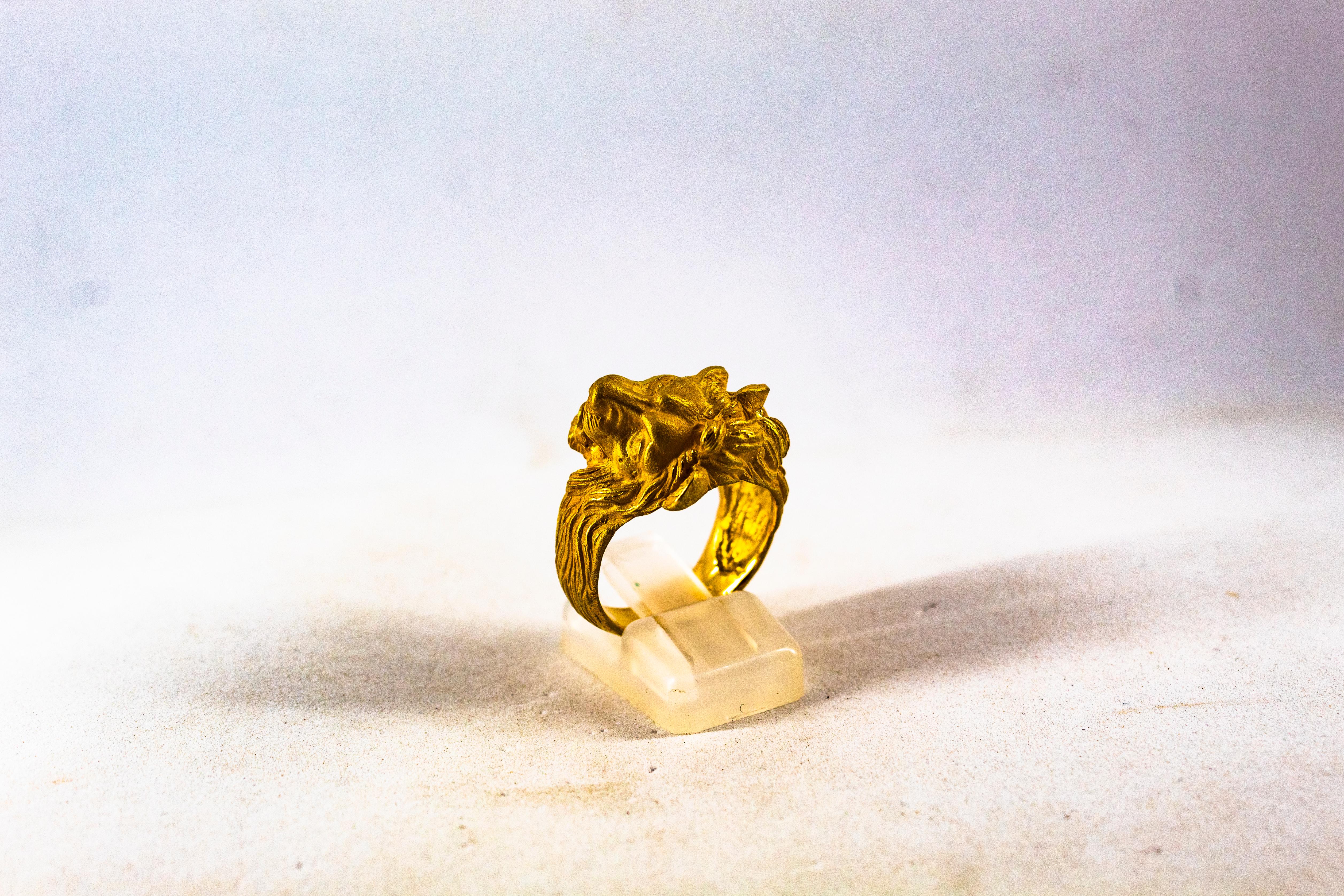 Bague cocktail moderne en or jaune « Lion » fabriquée à la main en vente 2