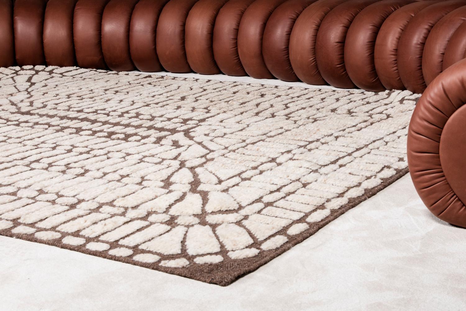 Hand-Knotted Modern Handknotted 100% Merino Wool Rug High Pile & Flatweave White&Brown Asante For Sale