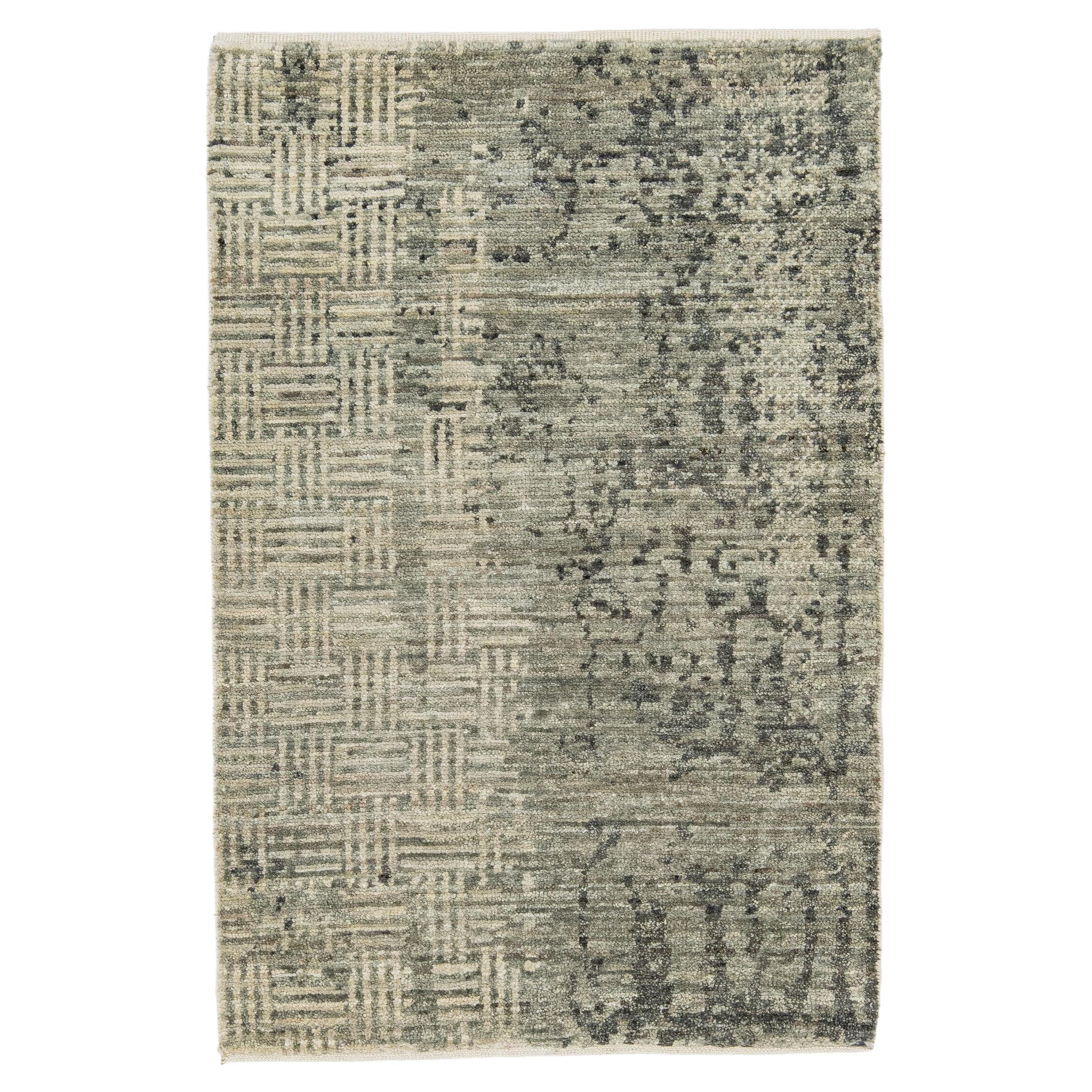 Tappeto moderno fatto a mano astratto personalizzato in lana beige e grigio