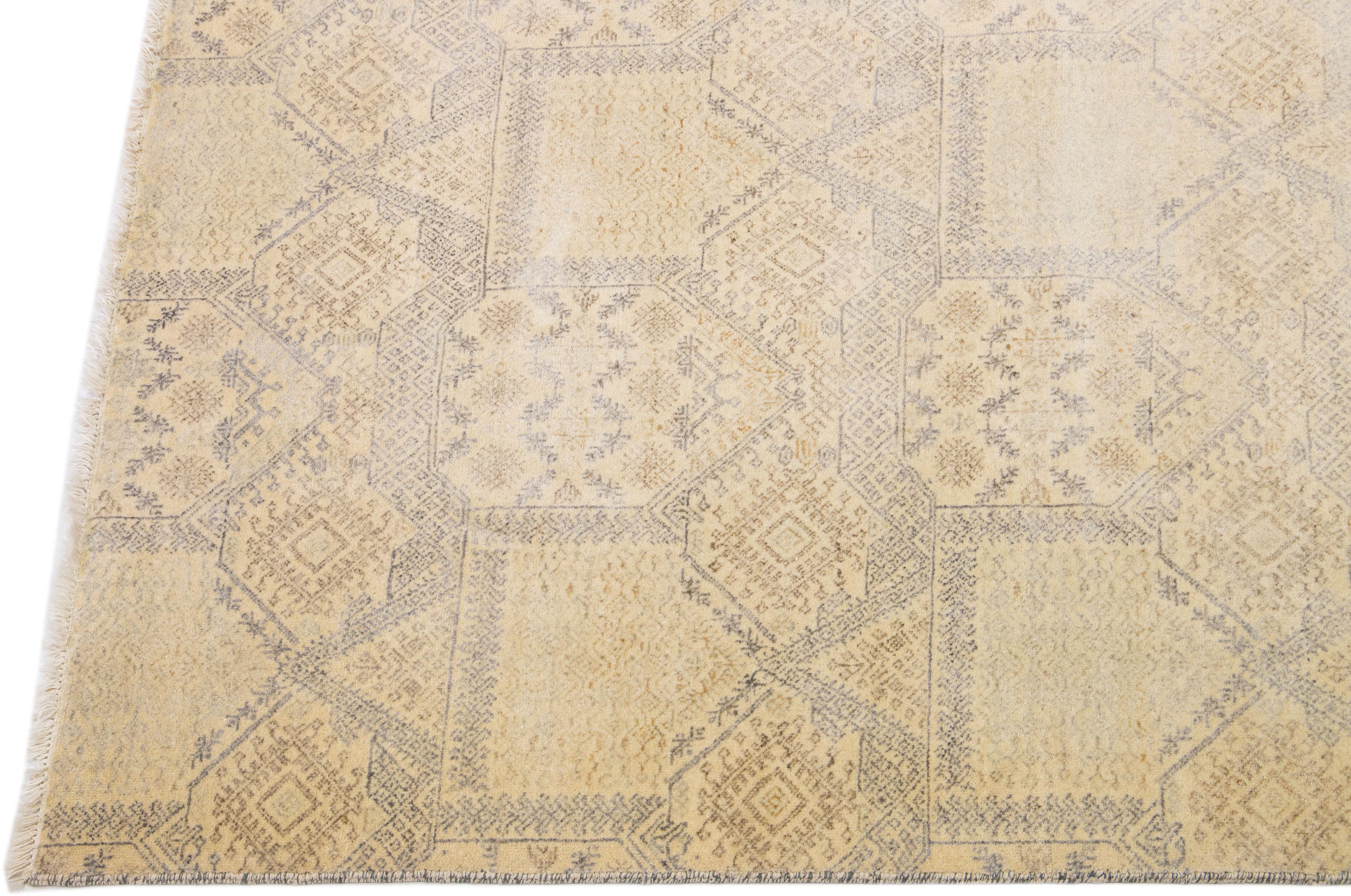 Hand-Knotted Modern Handmade Beige Square Wool Rug with Geometric Pattern For Sale