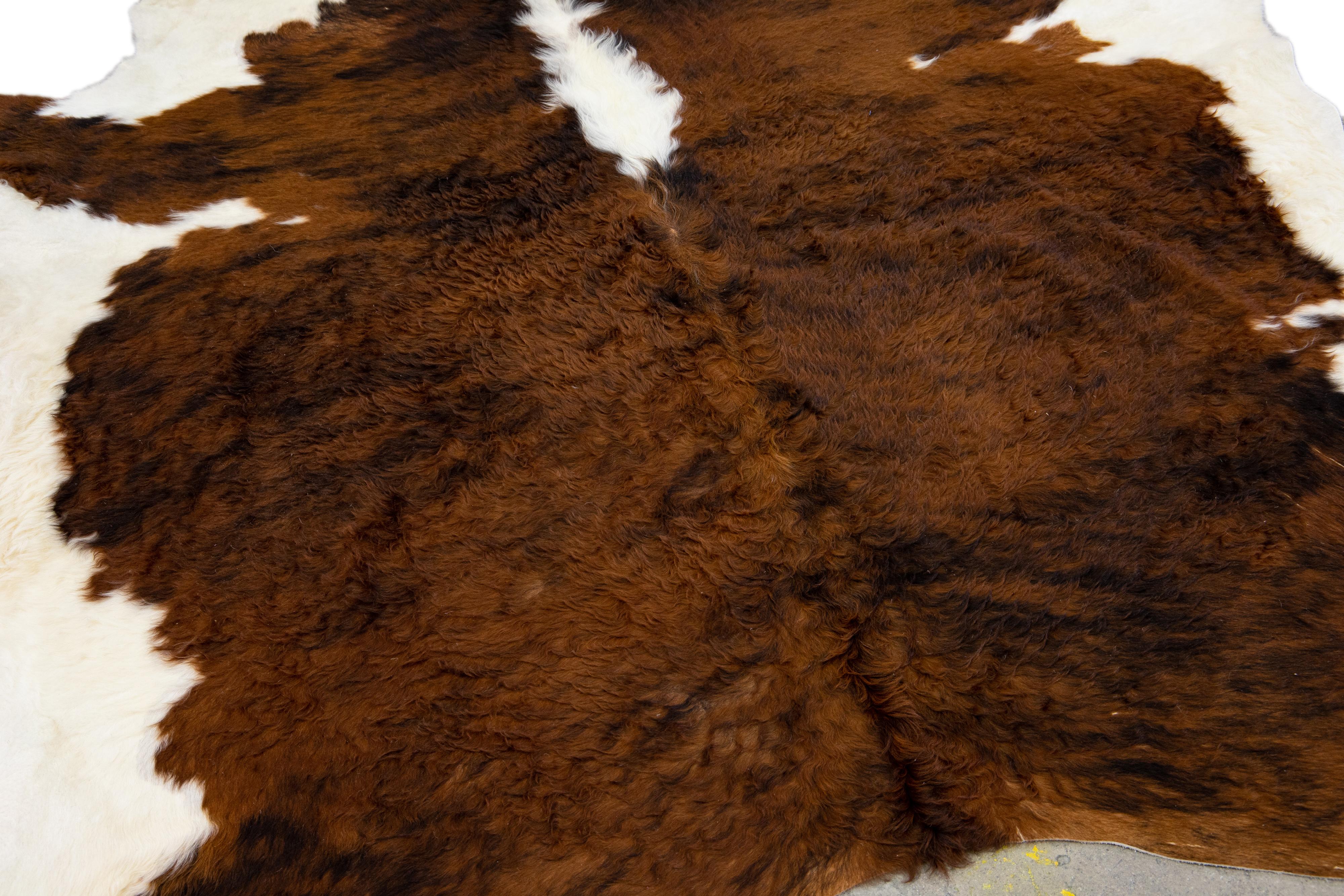 Hand-Knotted Modern Handmade Brown Rustic Cowhide Rug For Sale