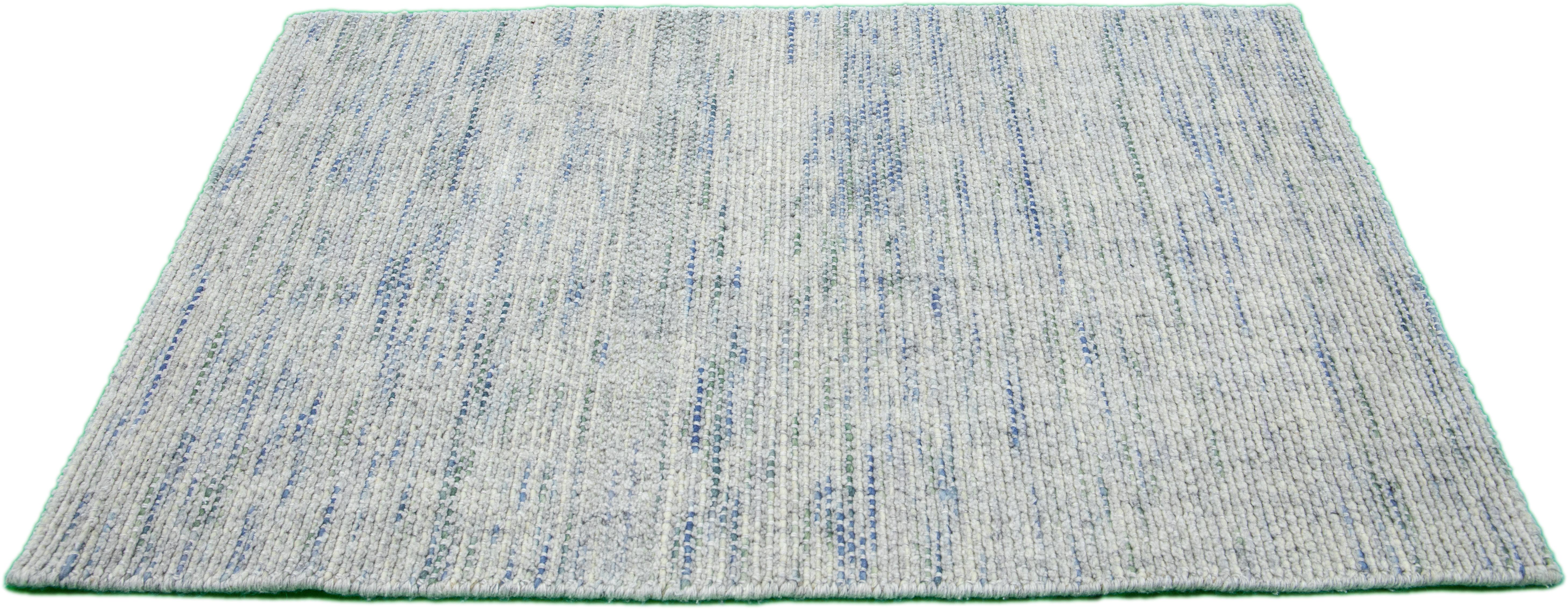 Apadana's Modern custom wool rug. Custom sizes and colors made-to-order. 

Material: Wool 
Techniques: Hand-Loom
Style: Modern
Lead time: Approx. 15-16 wks available 
Colors: As shown, other custom colors are available. 
Origen: India