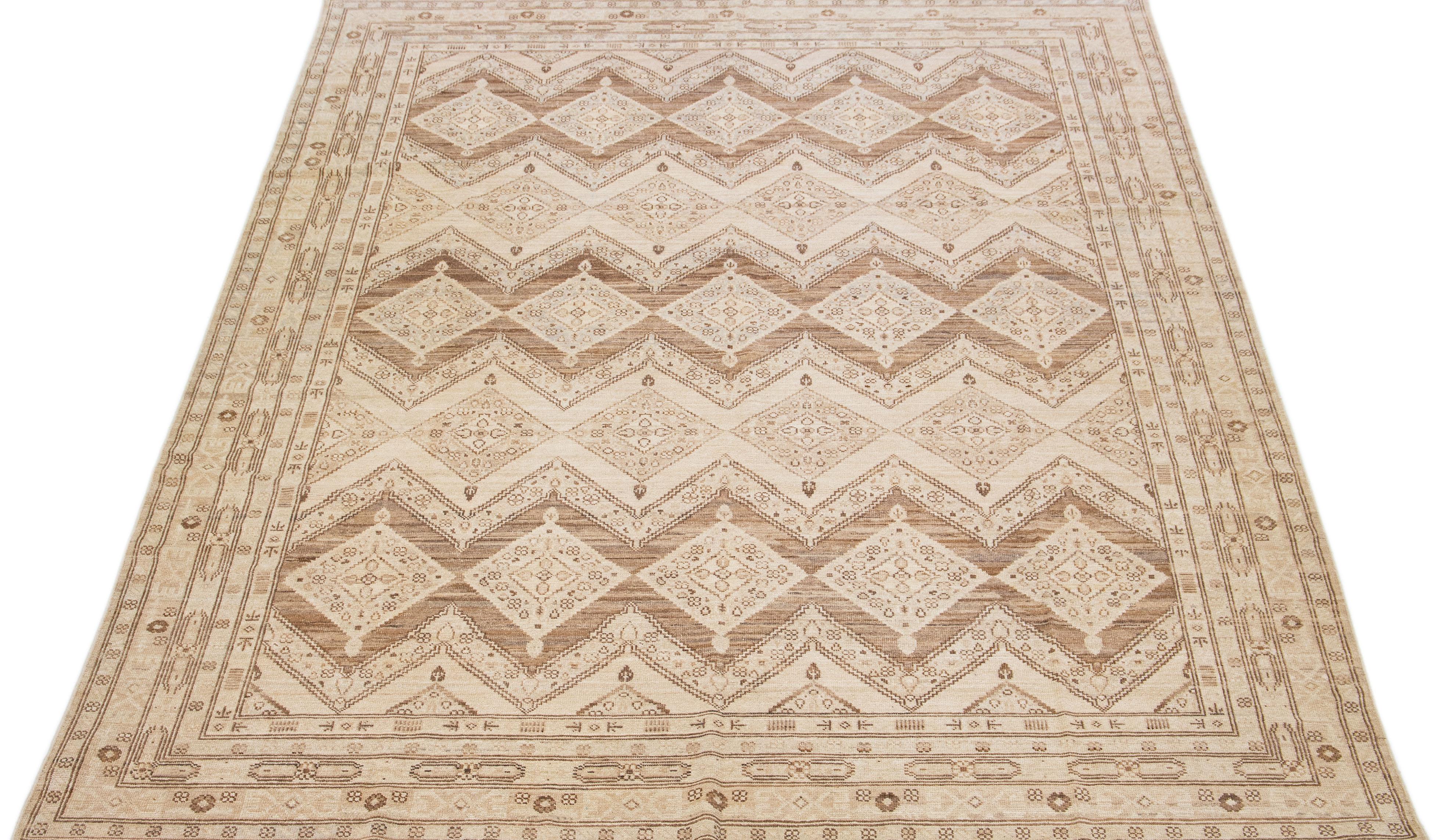 Contemporary Modern Handmade Indian Peshawar Wool Rug with a Beige Geometric Motif For Sale