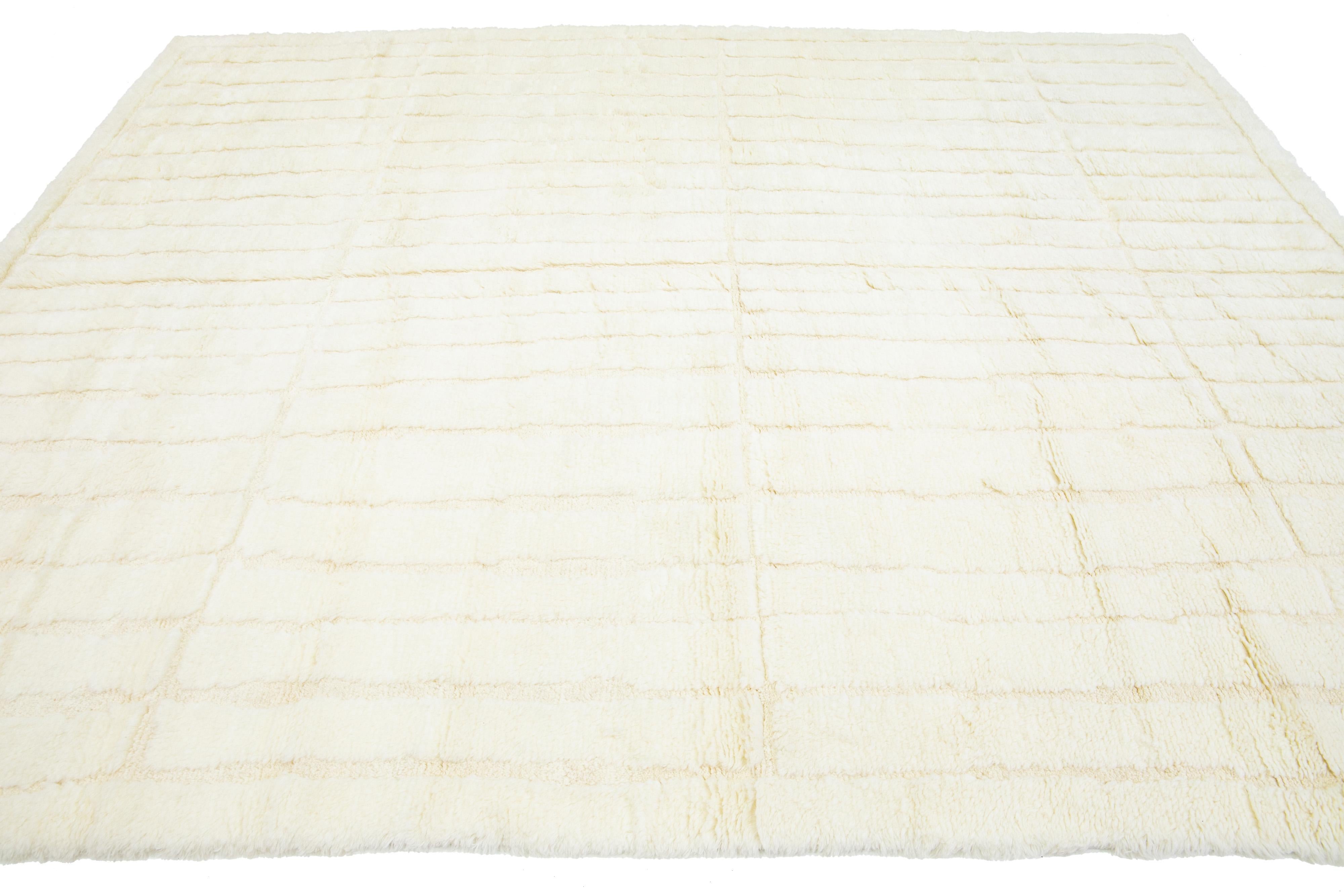 Contemporary Modern Handmade Moroccan-Style Wool Rug In Natural Ivory Color by Apadana For Sale