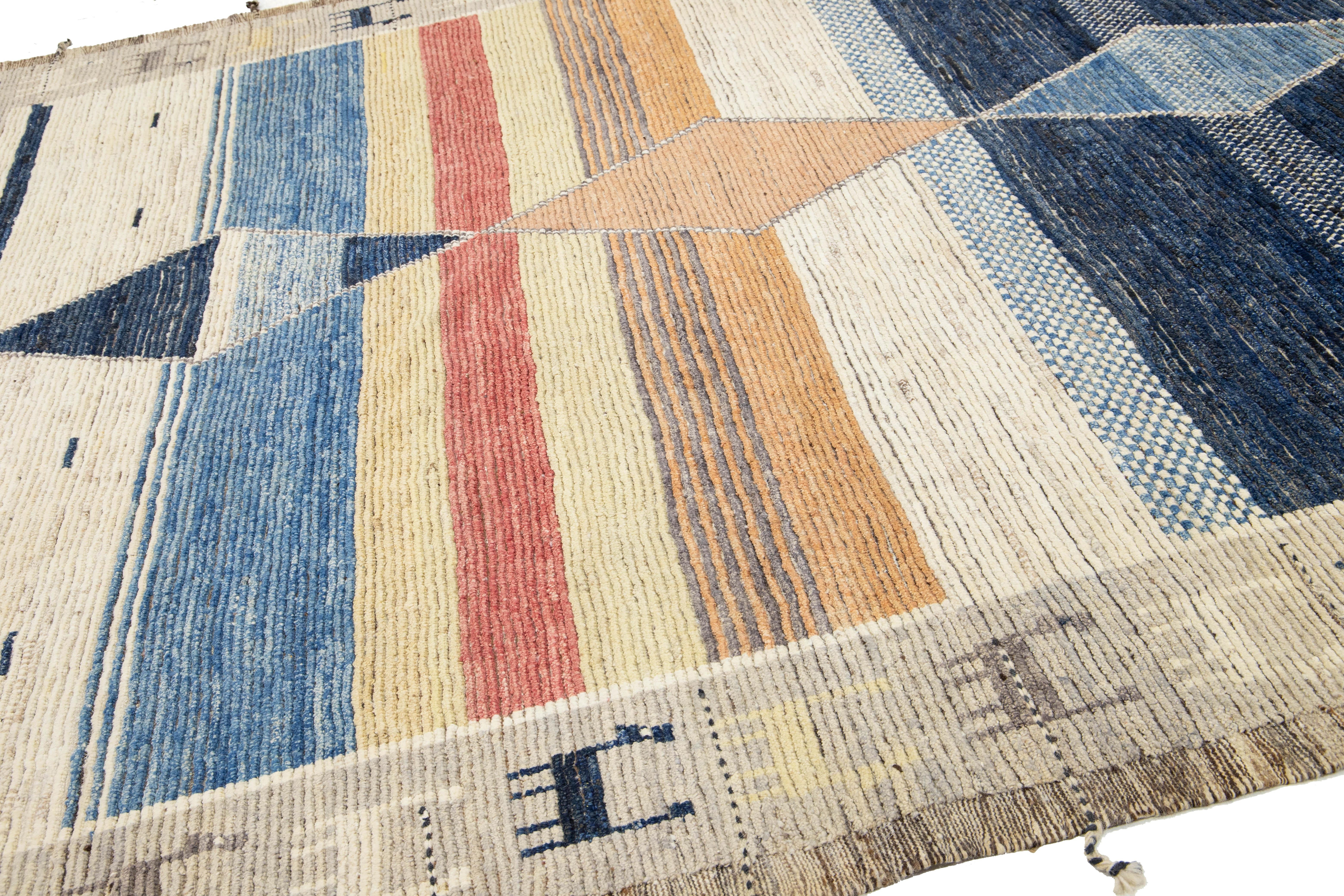 Alfombra Moderna De Lana Estilo Marroquí Hecha A Mano Con Diseño Multicolor Anudado a mano en venta