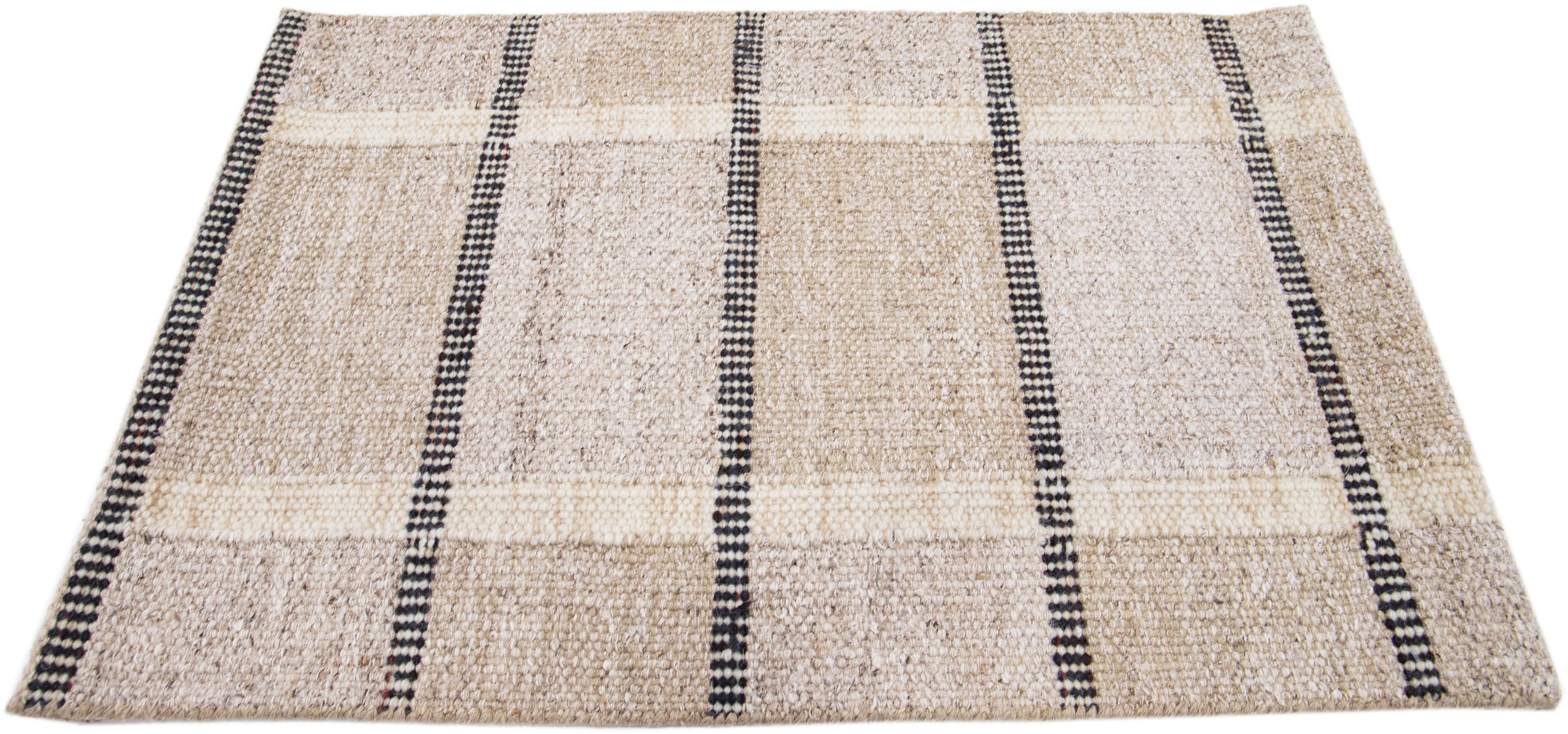 Moderne The Moderns Handmade Swedish Style Brown Custom Wool Rug (tapis de laine moderne fait à la main) en vente