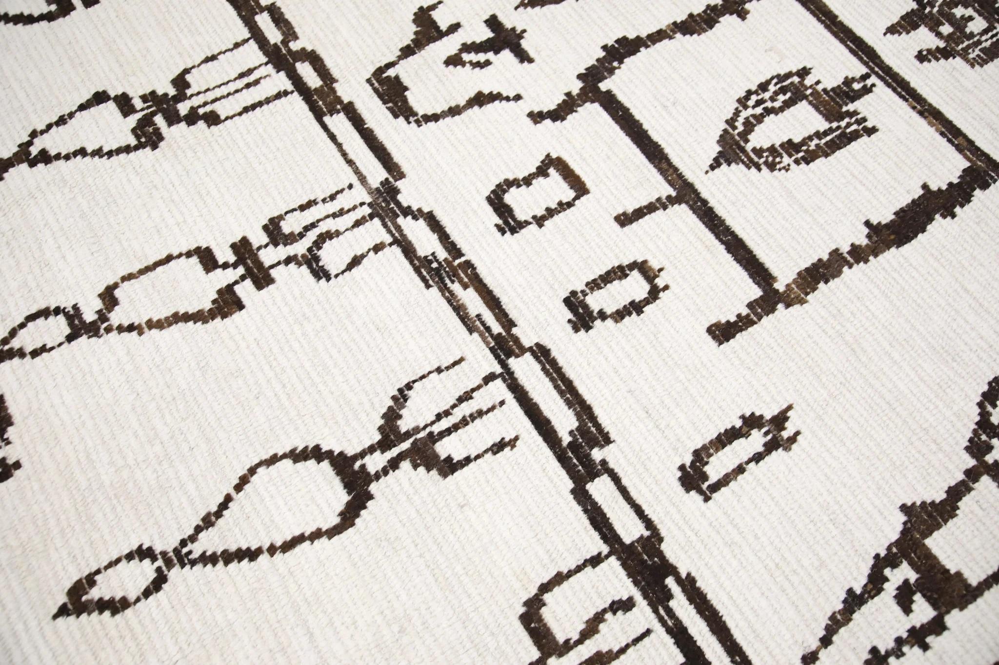 Modern White Handmade Wool Tulu Rug in Brown Geometric Design 9' X 12'5