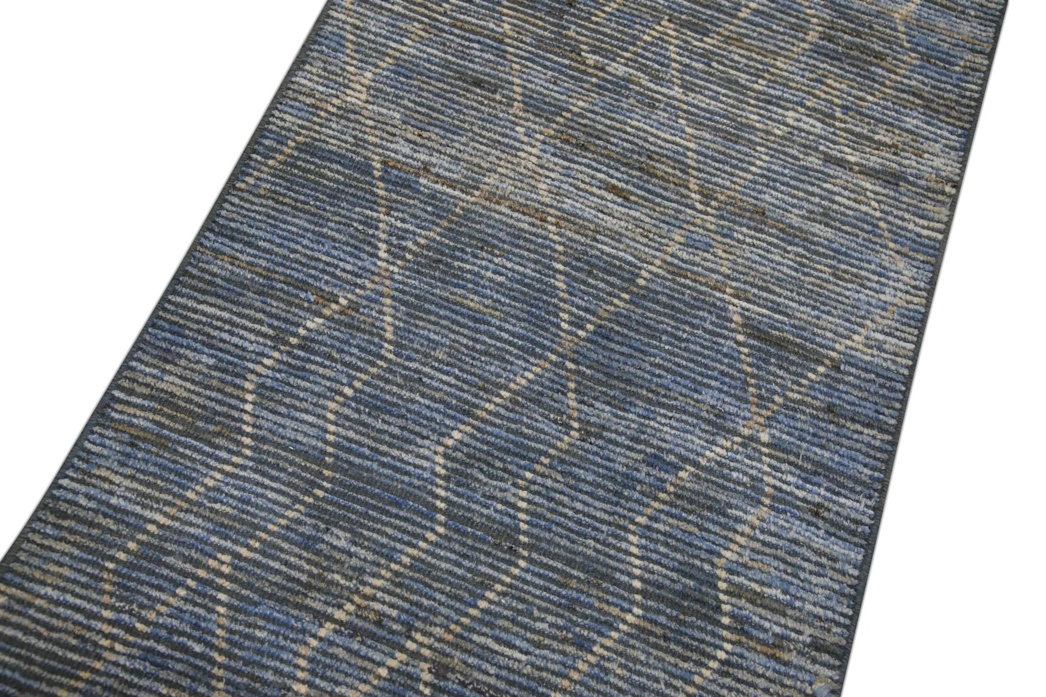 Moderno Runner Tulu in lana marrone e blu con design geometrico moderno fatto a mano 2'9