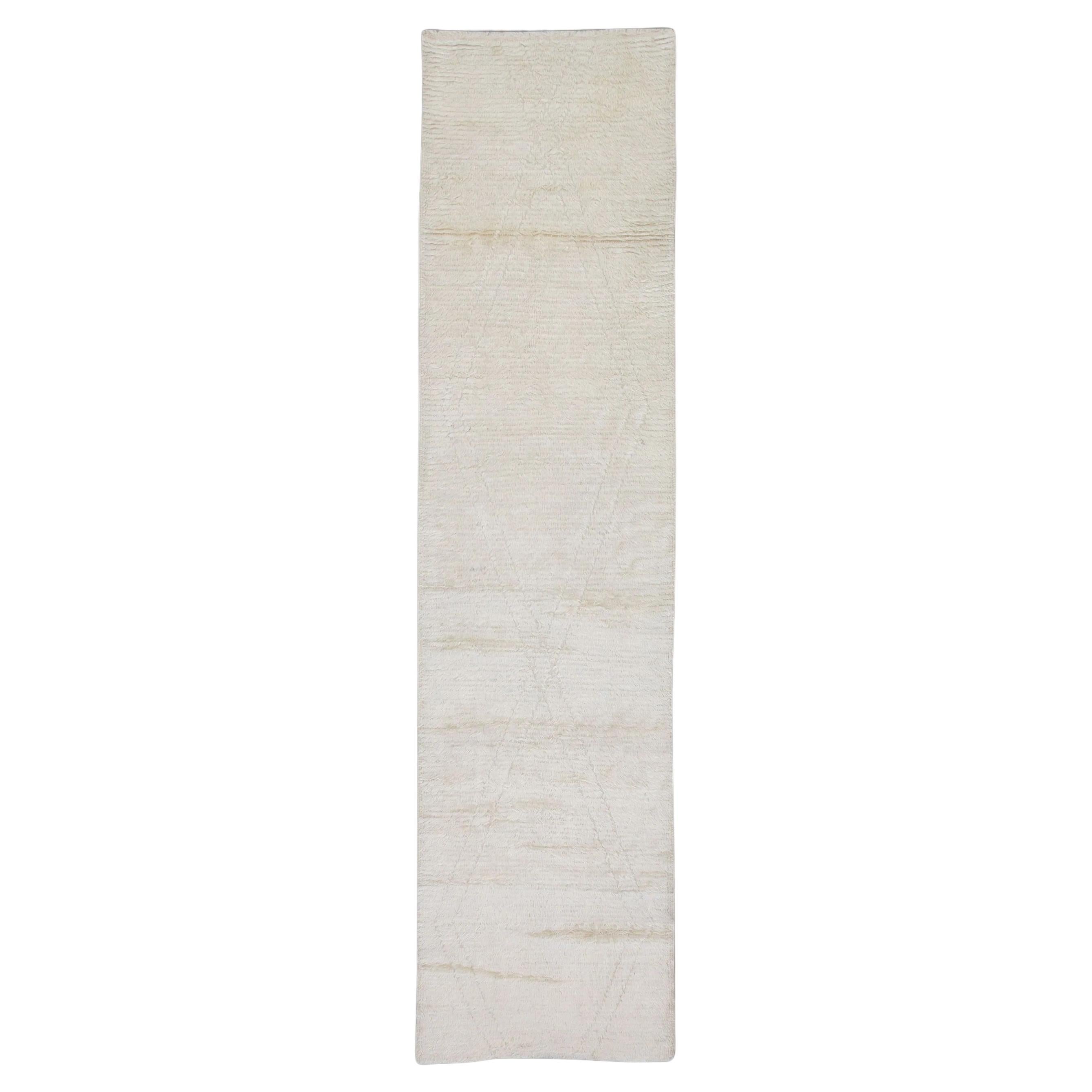 White Modern Handmade Wool Tulu Runner 2'11" X 11'2"