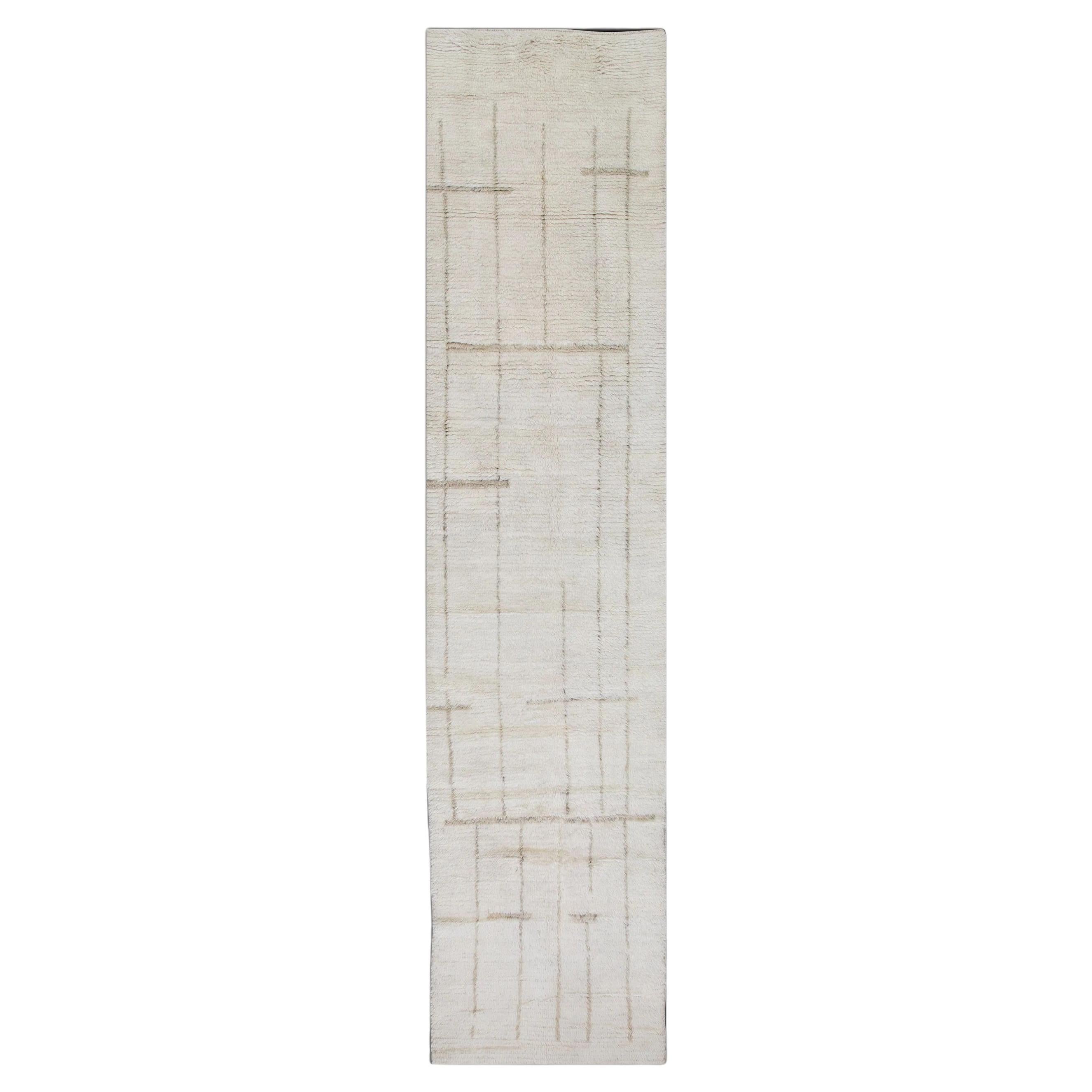 White Modern Handmade Wool Tulu Runner 3'2" X 12'10"