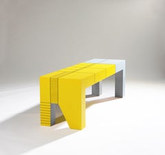 Moderne moderne handbemalte Hartholzbank, Couchtisch Dilmos, bunte geometrische Grafik