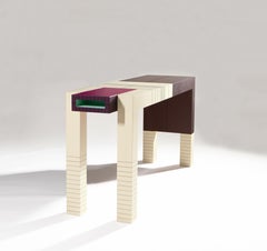 Moderner moderner handbemalter Hartholz-Konsolentisch-Beistelltisch Dilmos mit bunten geometrischen Mustern