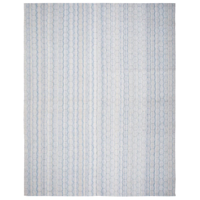 Modern Handwoven Flat-Weave Textured Rug For Sale at 1stDibs