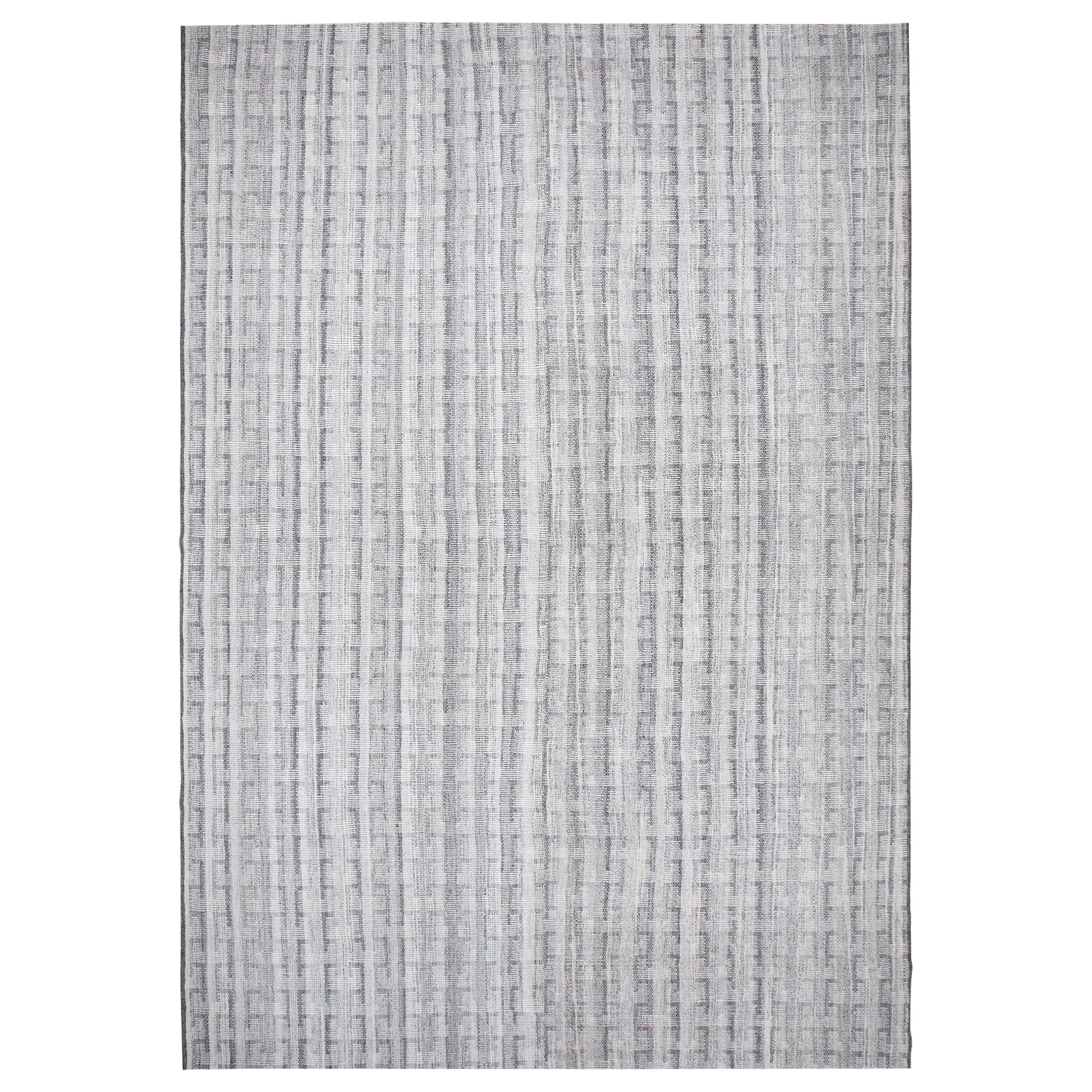 Modern Handwoven Flatweave Textured Rug in Shades of Grey For Sale