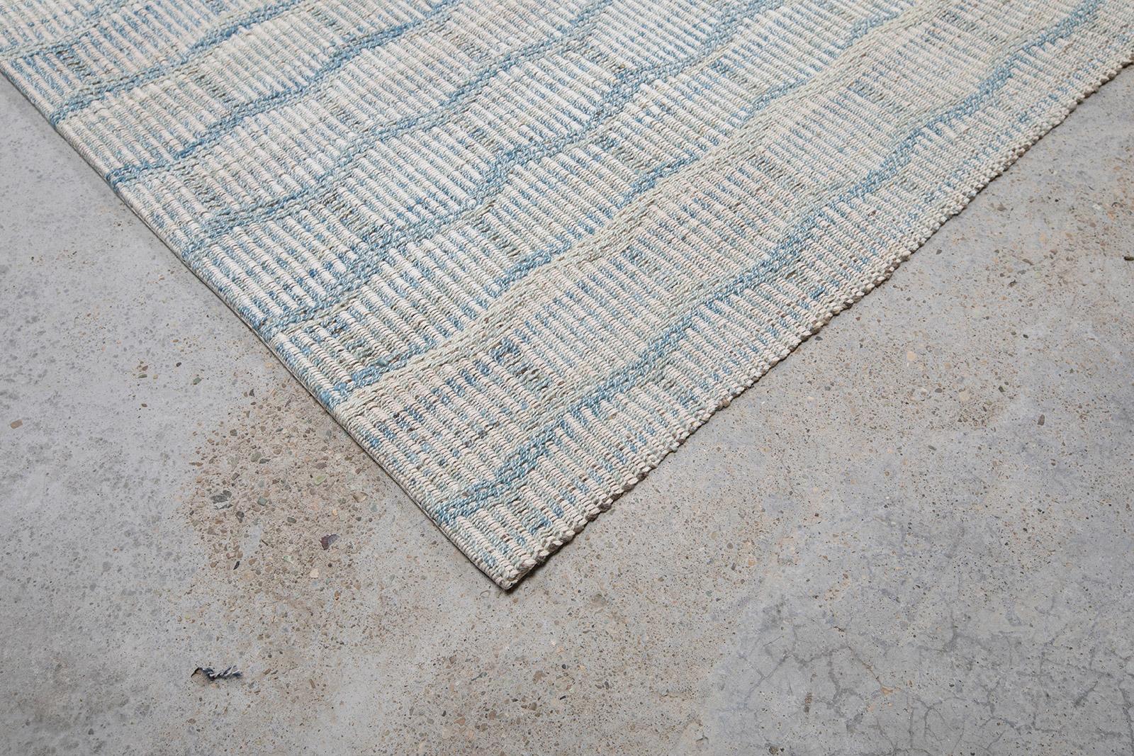 Modern Handwoven Flat-Weave Textured Rug In New Condition For Sale In New York, NY
