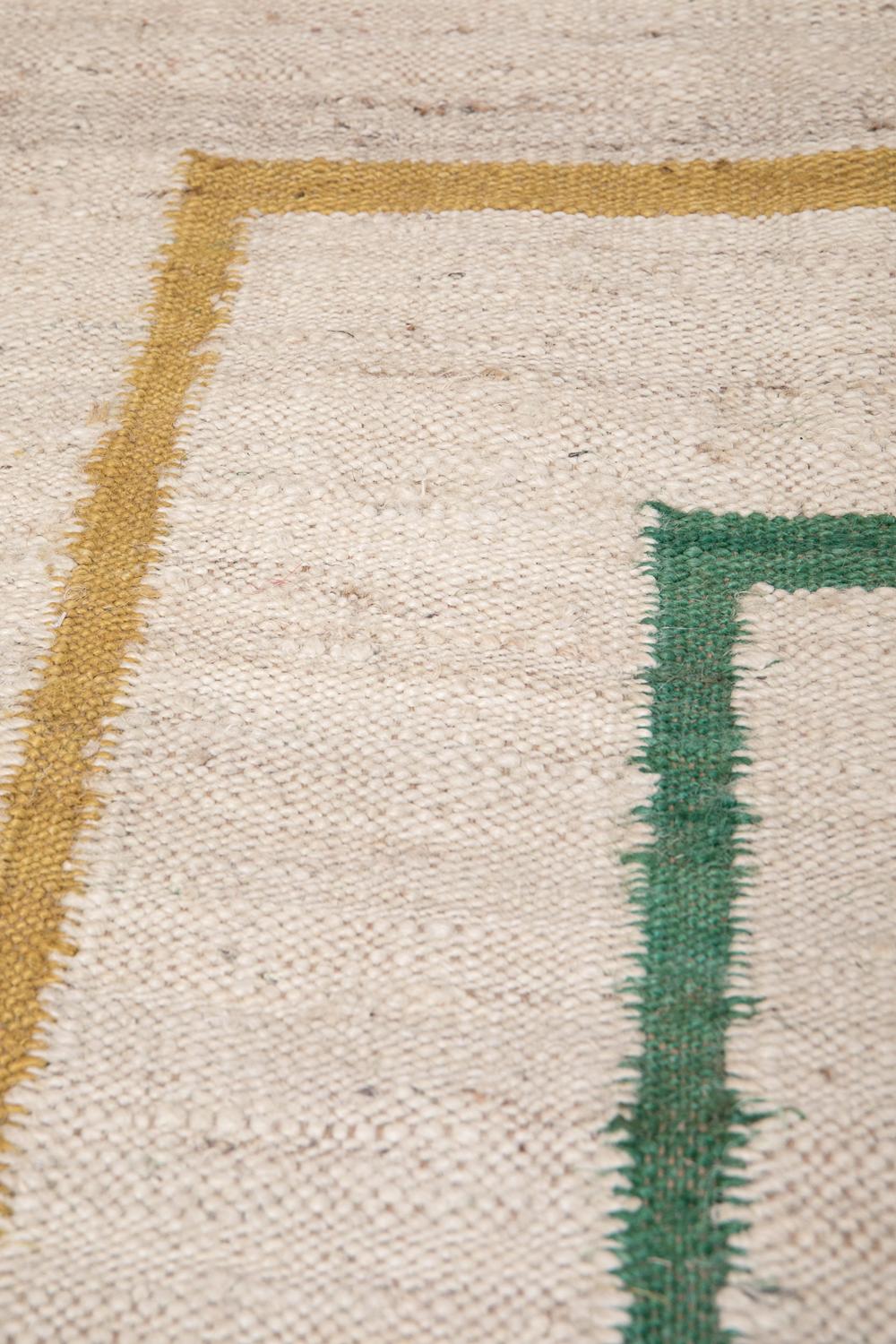 Moderner handgewebter Jute-Teppich-Kelim in Elfenbein, Schwarz, Orange, Rosa und Grün Mikado (Indisch) im Angebot