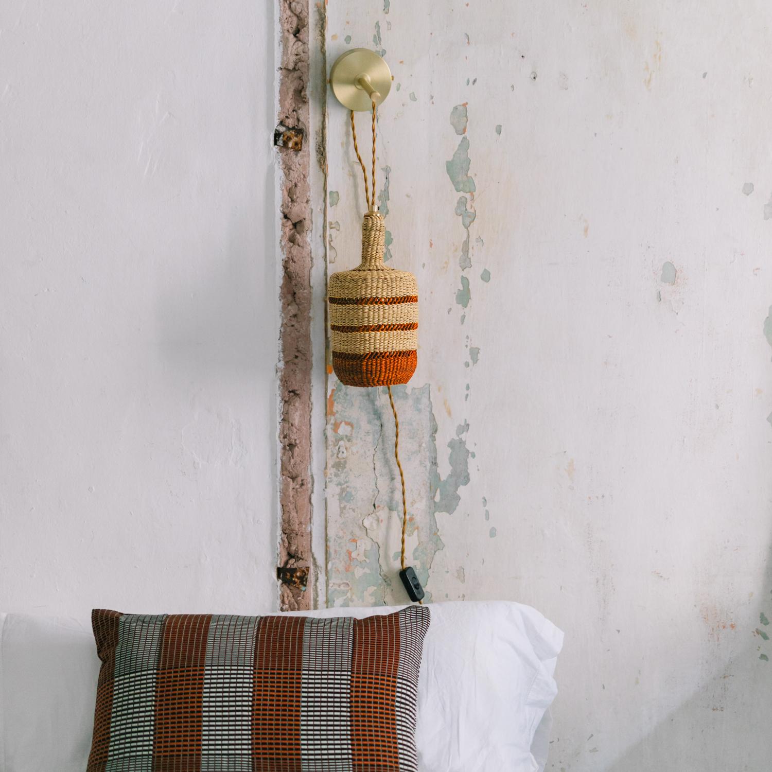Bohemian Contemporary Ethnic Handwoven Straw / Brass Wall Sconce Lamp Natural Terracotta 