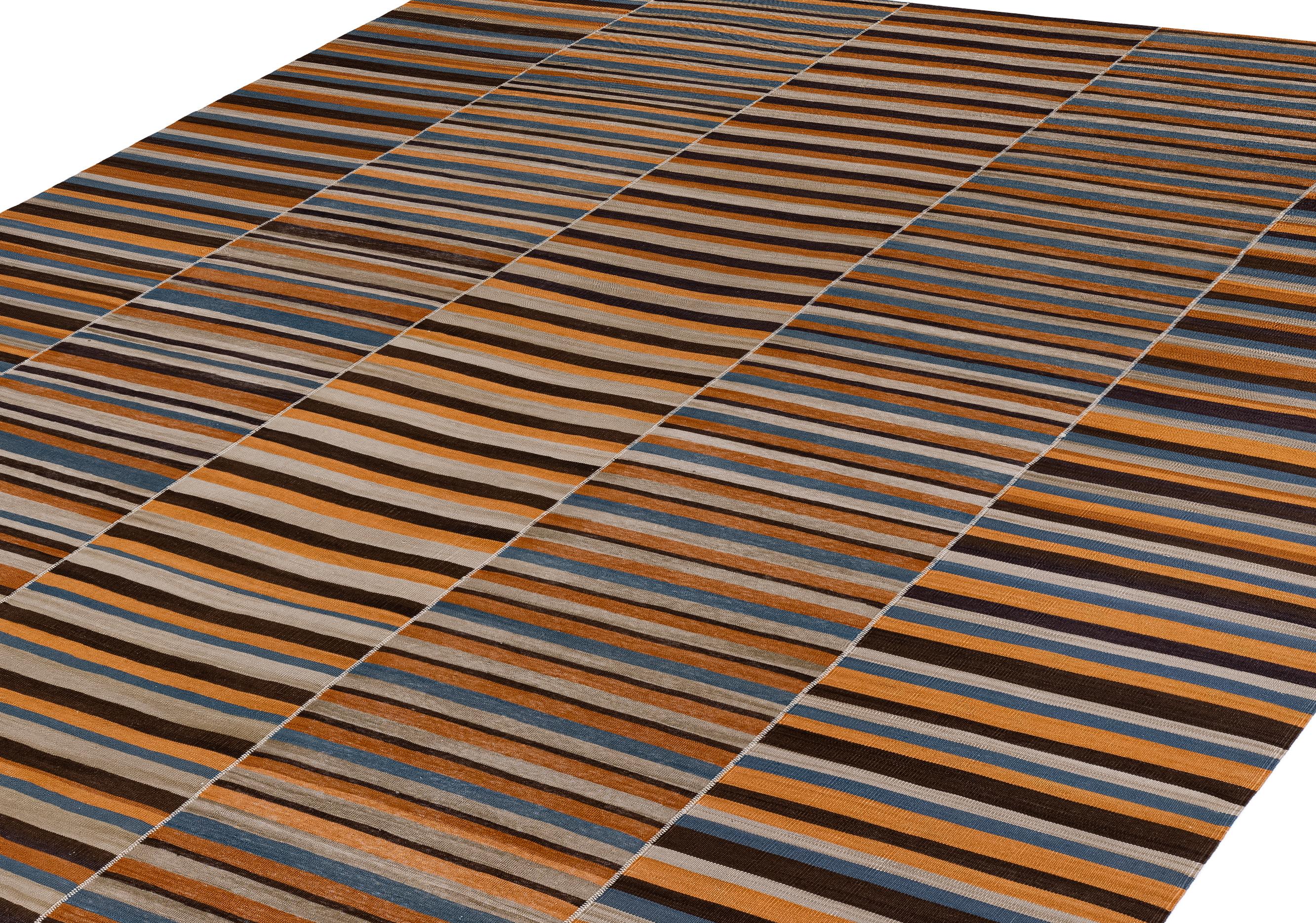 Mid-Century Modern Tissu plat moderne Mazandaran tissé à la main - Laine naturelle, tons de terre rayés en vente