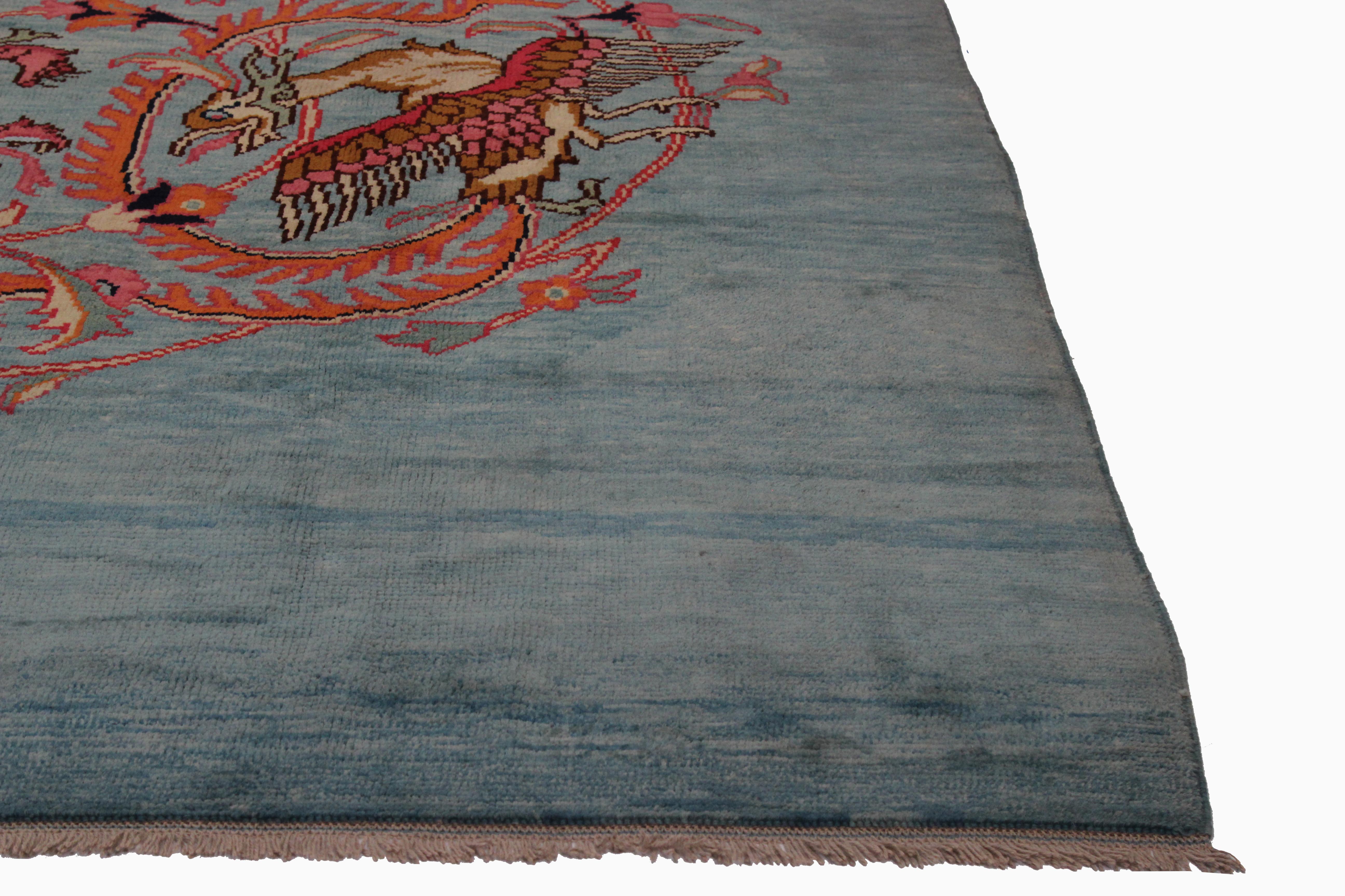 Modern Handwoven Persian Sultanabad Dragon Rug In Excellent Condition For Sale In Dallas, TX