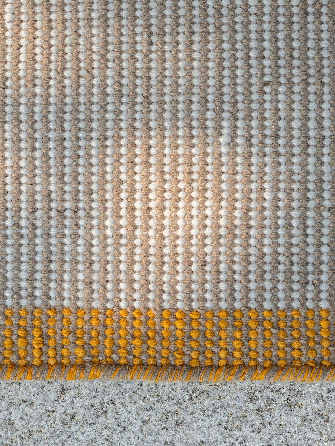 Moderner handgewebter Polypropylen-Teppich für draußen Beige&Senf Touareg (21. Jahrhundert und zeitgenössisch) im Angebot