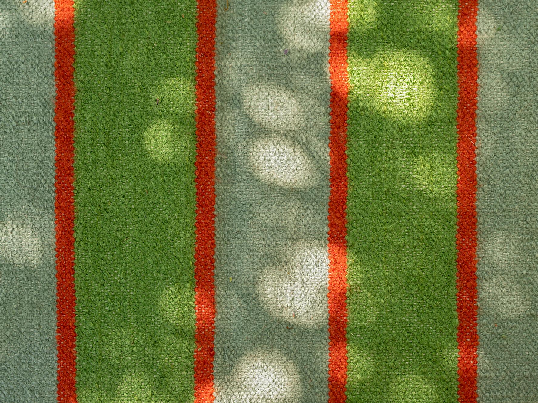 Moderner handgewebter Polypropylen-Teppich für den Außenbereich Teppich Grün Orange&Blau Chichimeca im Zustand „Neu“ im Angebot in Madrid, ES