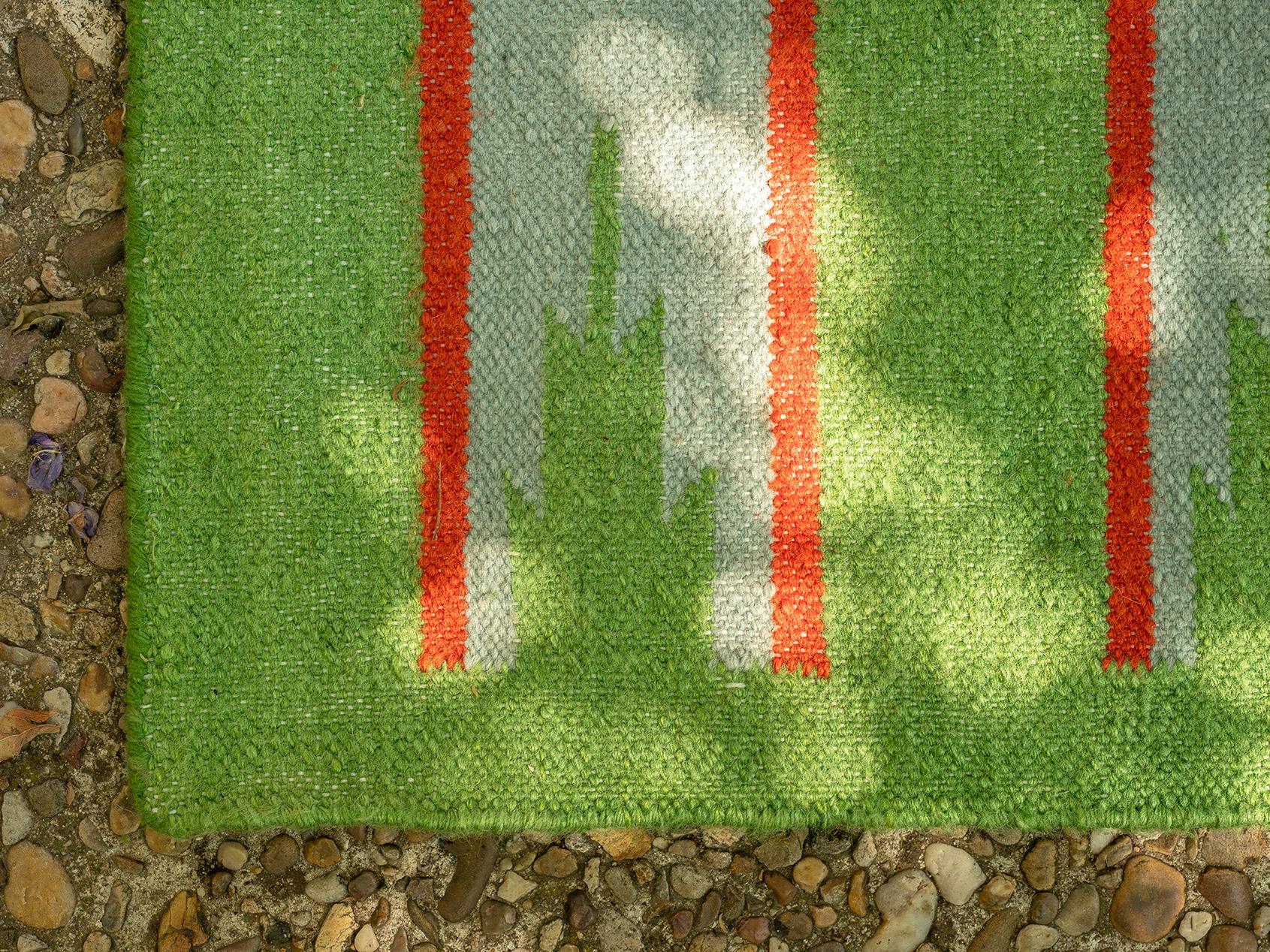 Moderner handgewebter Polypropylen-Teppich für den Außenbereich Teppich Grün Orange&Blau Chichimeca (21. Jahrhundert und zeitgenössisch) im Angebot