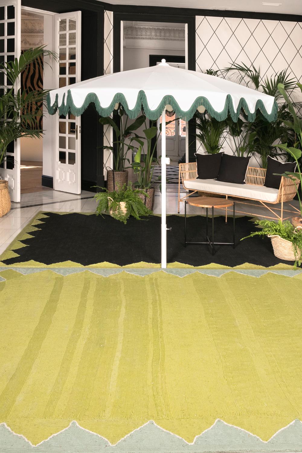 Alfombra de exterior moderna tejida a mano en polipropileno Gelato verde claro y turquesa Tejido a mano en venta