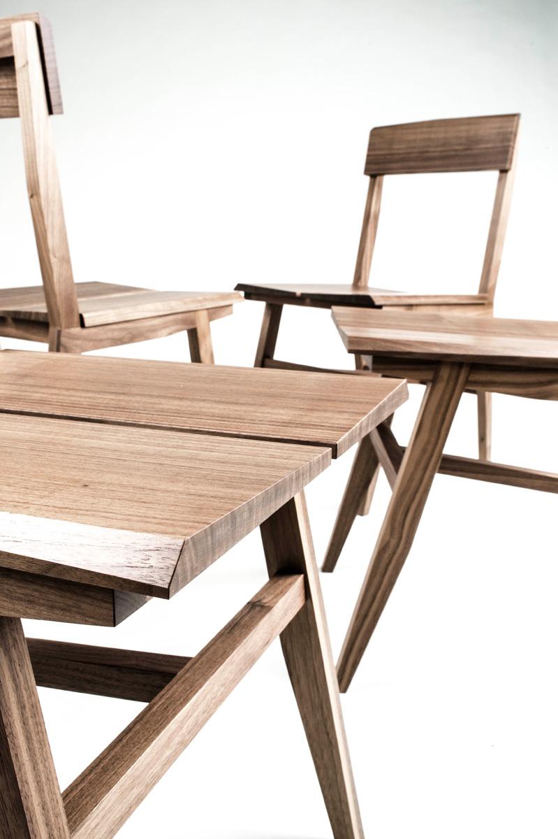 Moderner Ess- oder Bürostuhl aus Hartholz mit Rift (21. Jahrhundert und zeitgenössisch) im Angebot
