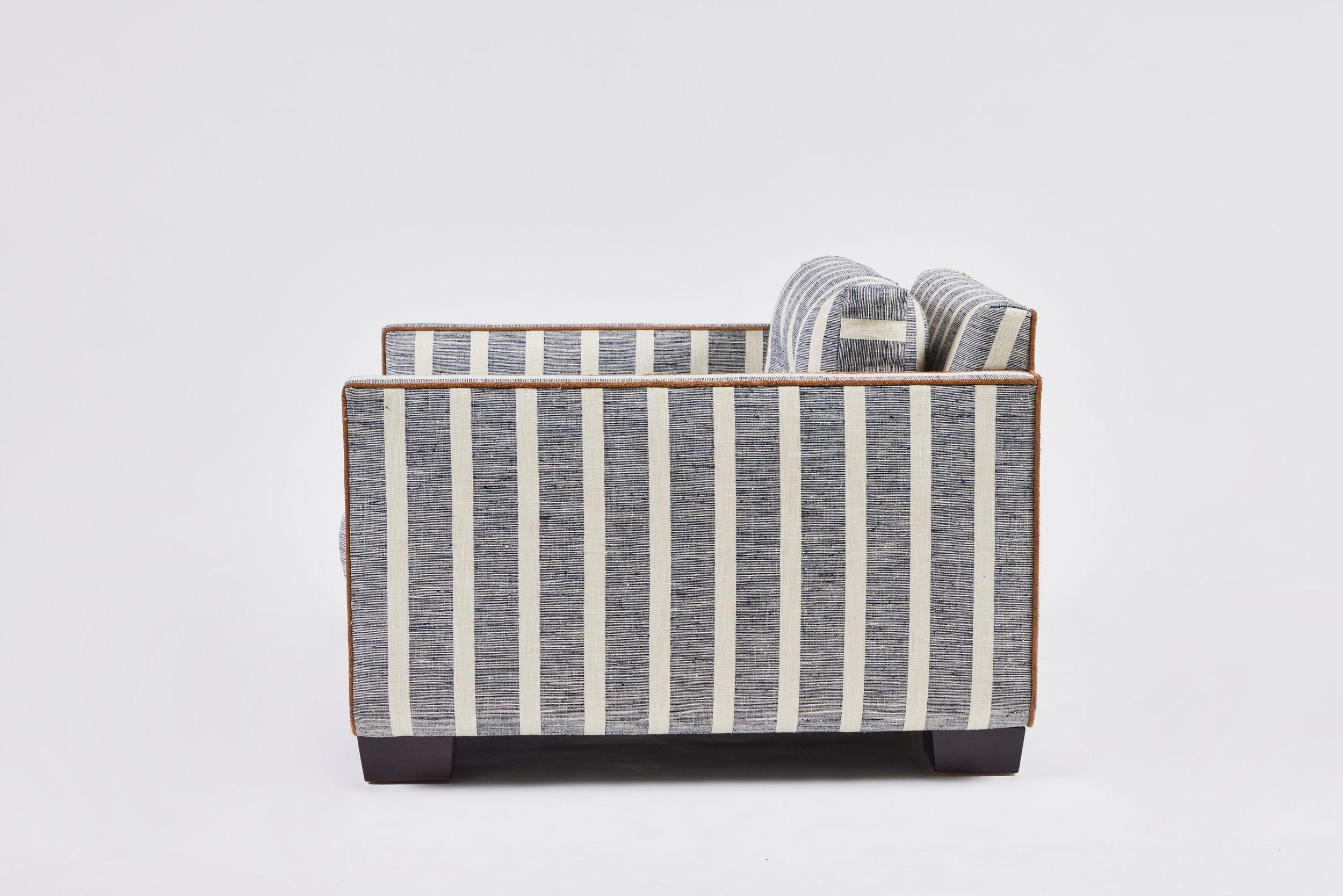 Sedia moderna Martin Harrison con base curva di Martin and Brockett in vendita 4