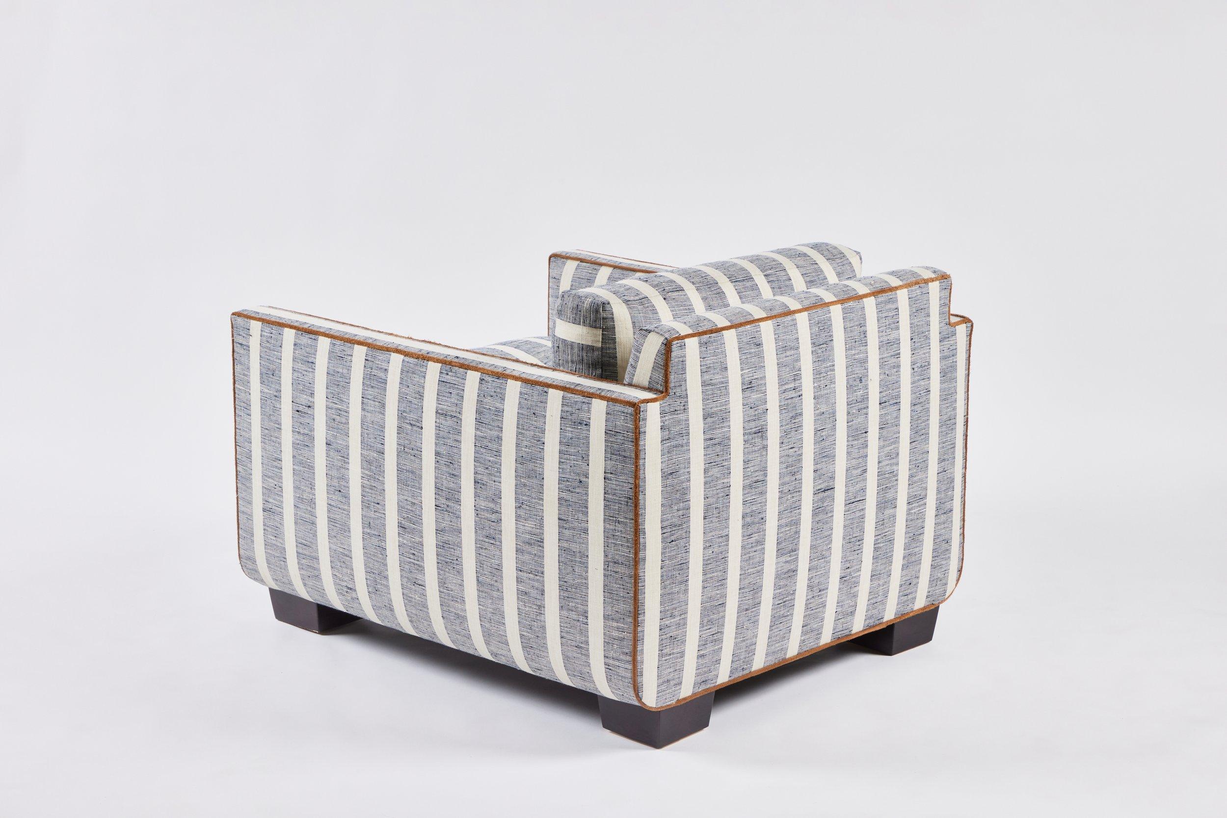 Sedia moderna Martin Harrison con base curva di Martin and Brockett in vendita 5